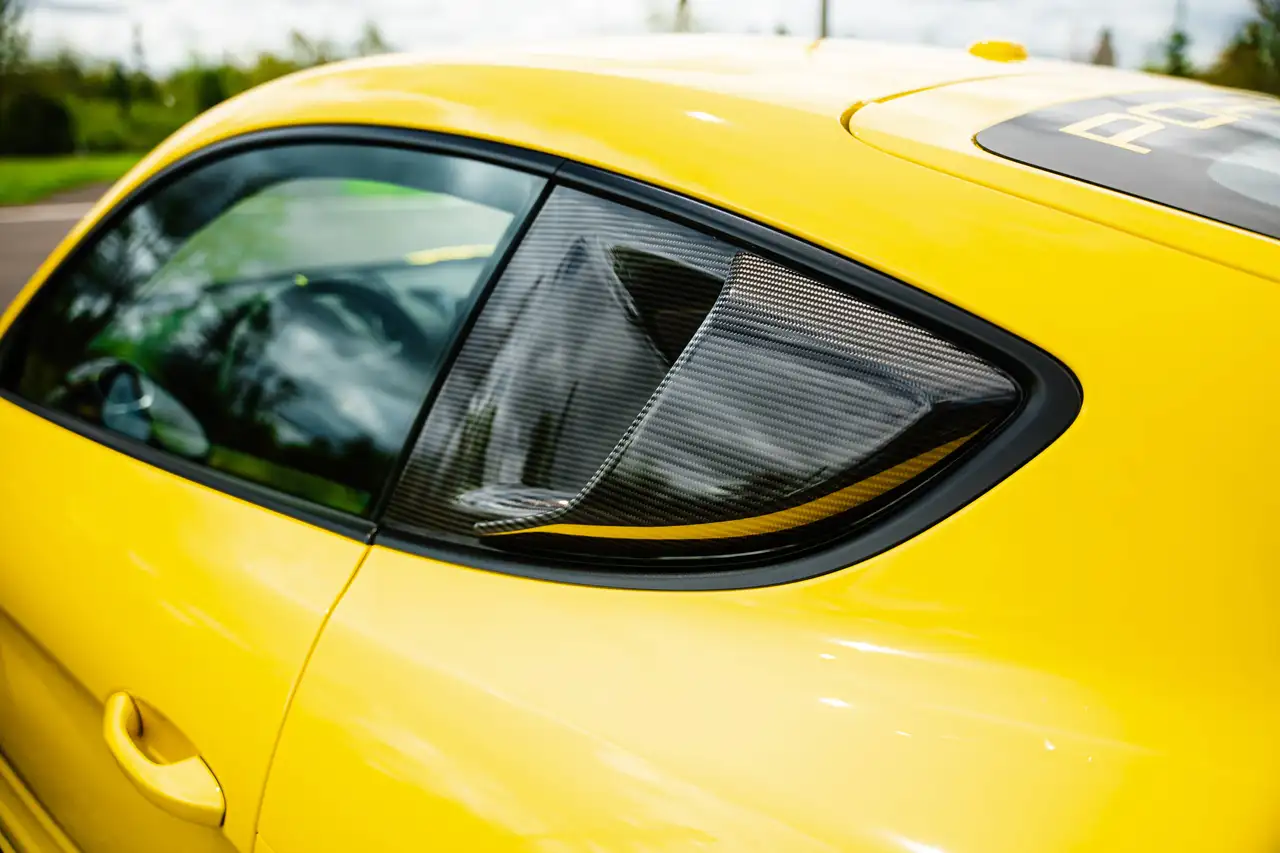Porsche 718 Cayman снимка Porsche 718 Cayman