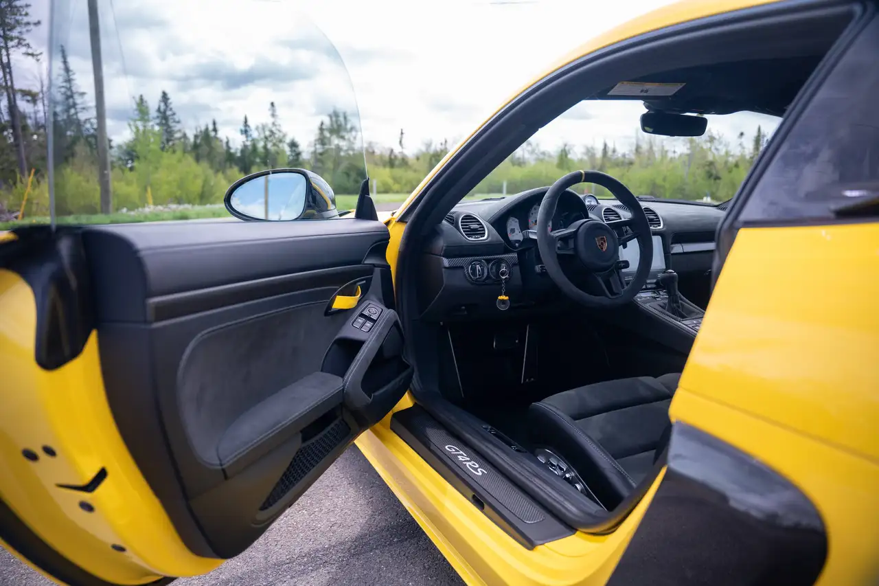 Porsche 718 Cayman снимка Porsche 718 Cayman