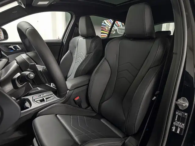 BMW 1 Series view 9