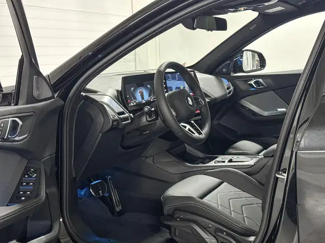 BMW 1 Series view 8