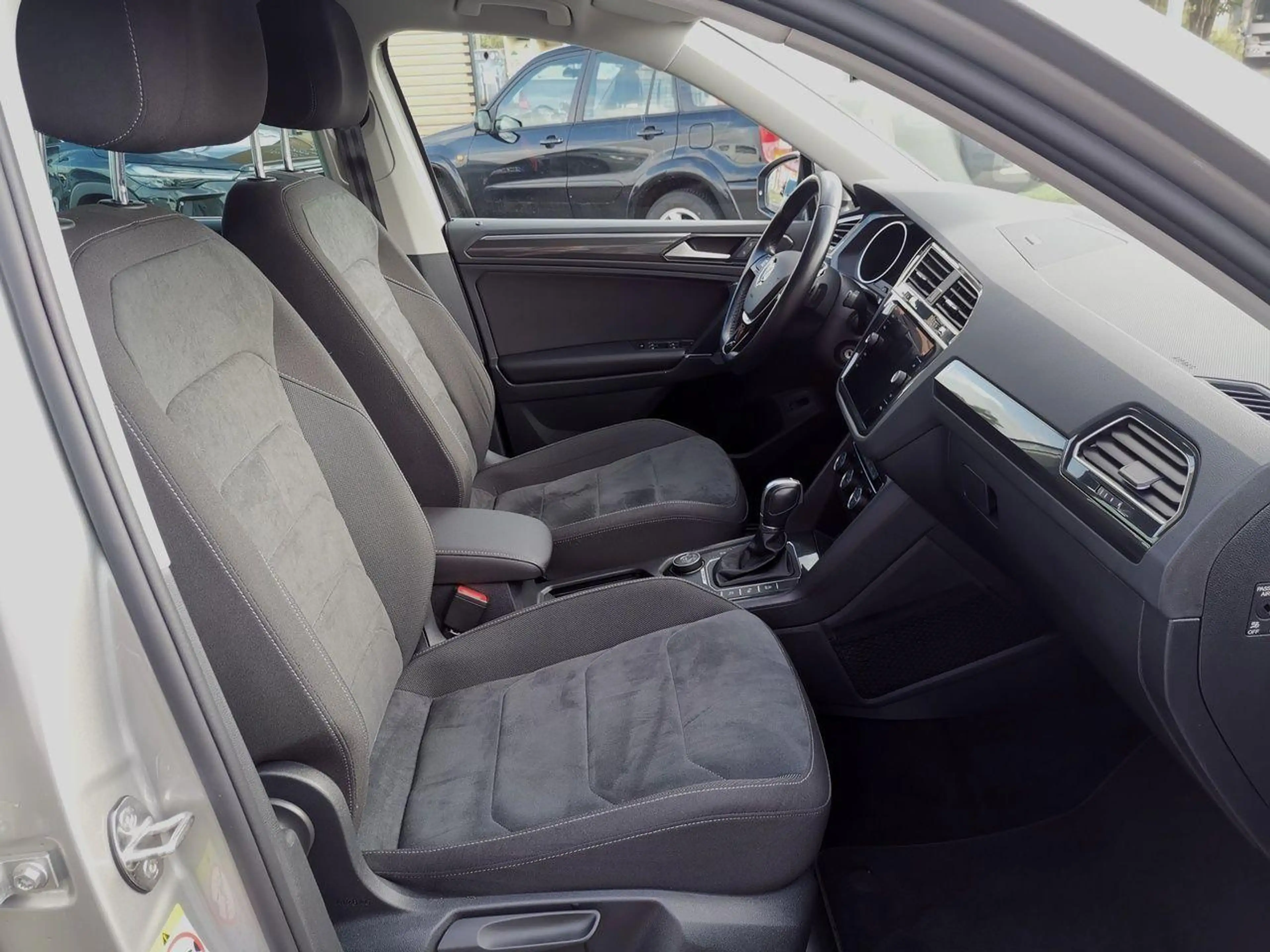 Volkswagen Tiguan Highline BMT/Start-Stopp 4Motion — photo 13