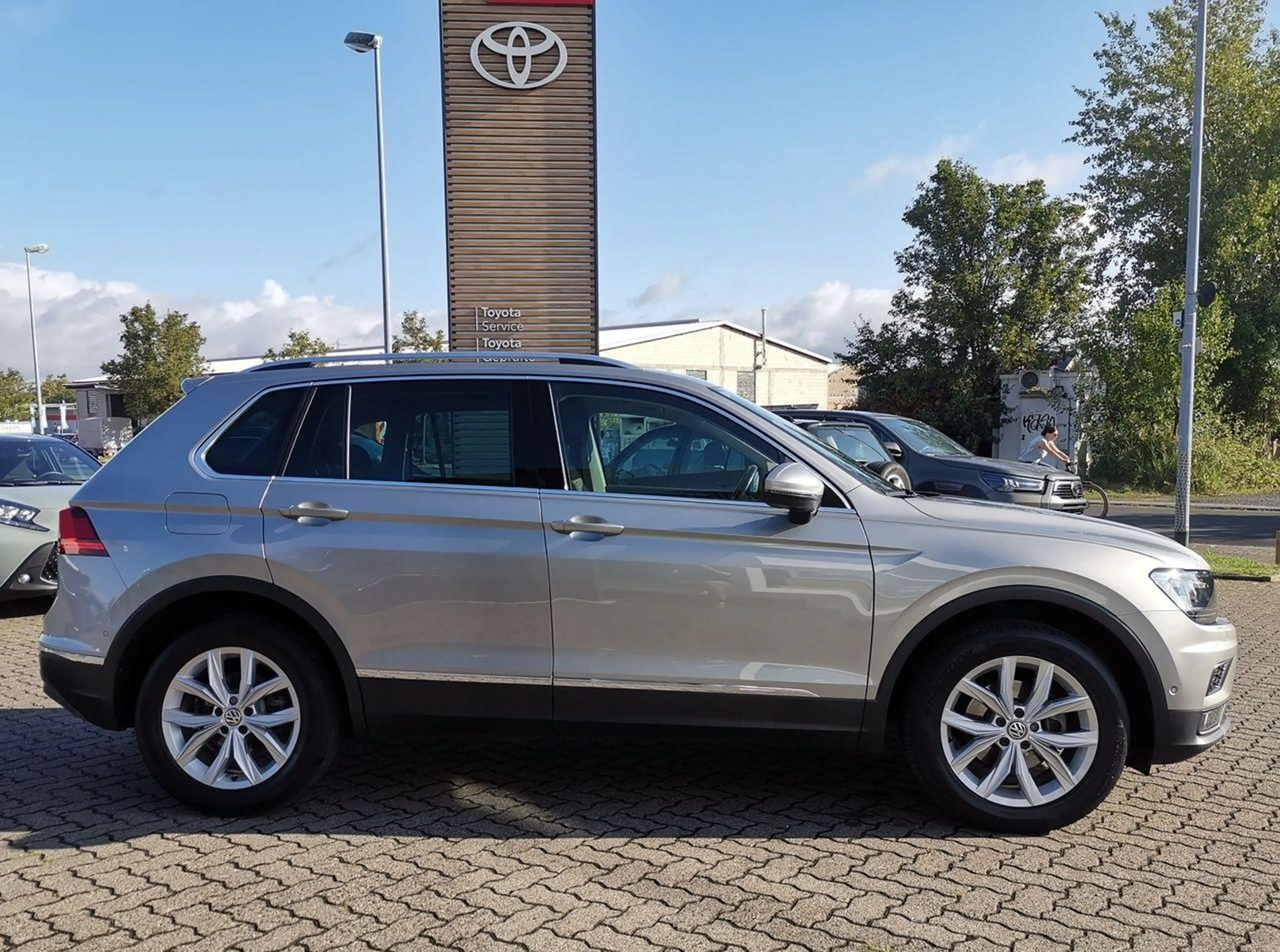 Volkswagen Tiguan Highline BMT/Start-Stopp 4Motion — photo 4