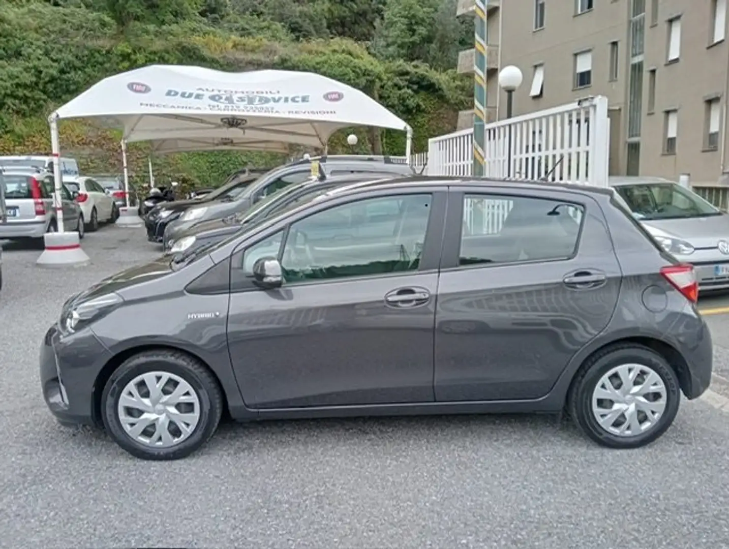 Toyota Yaris Yaris III 2017 5p 1.5h Business Grigio - 1