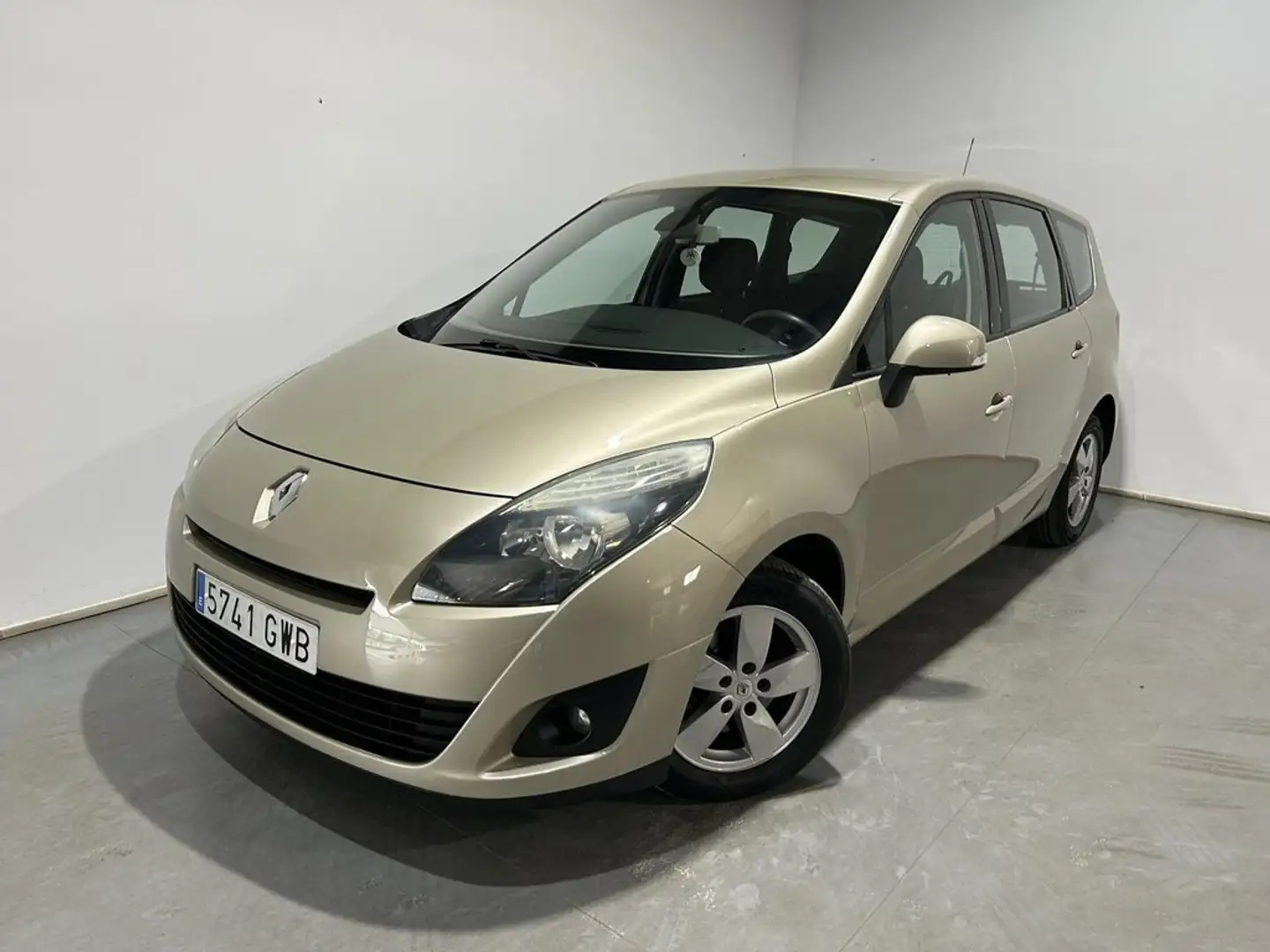 Renault Grand Scenic 1.5dCi Expression 5pl. Beige - 1