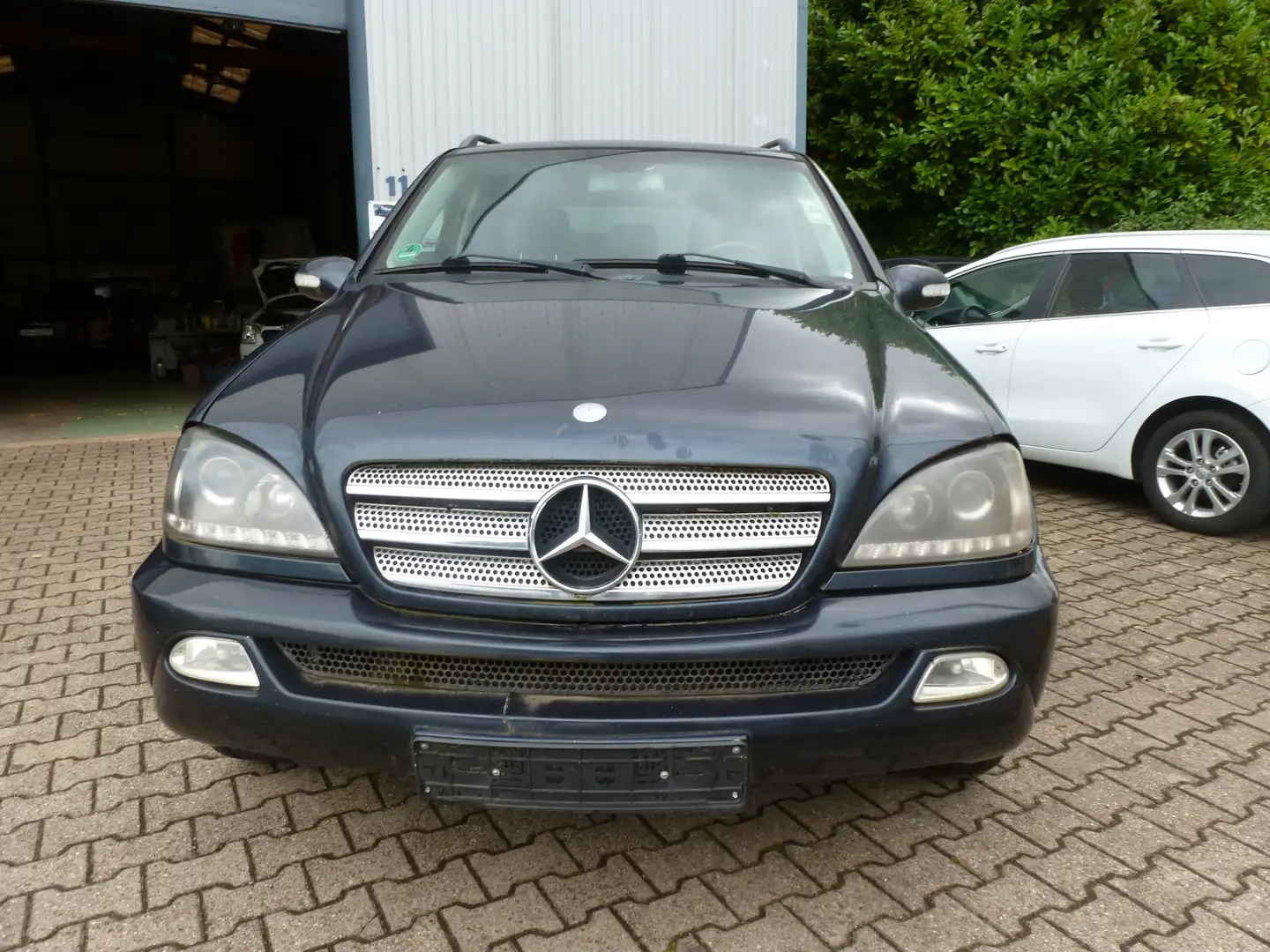 Mercedes-Benz ML 400 ML 400 LIMITED 321/400 Schwarz - 1