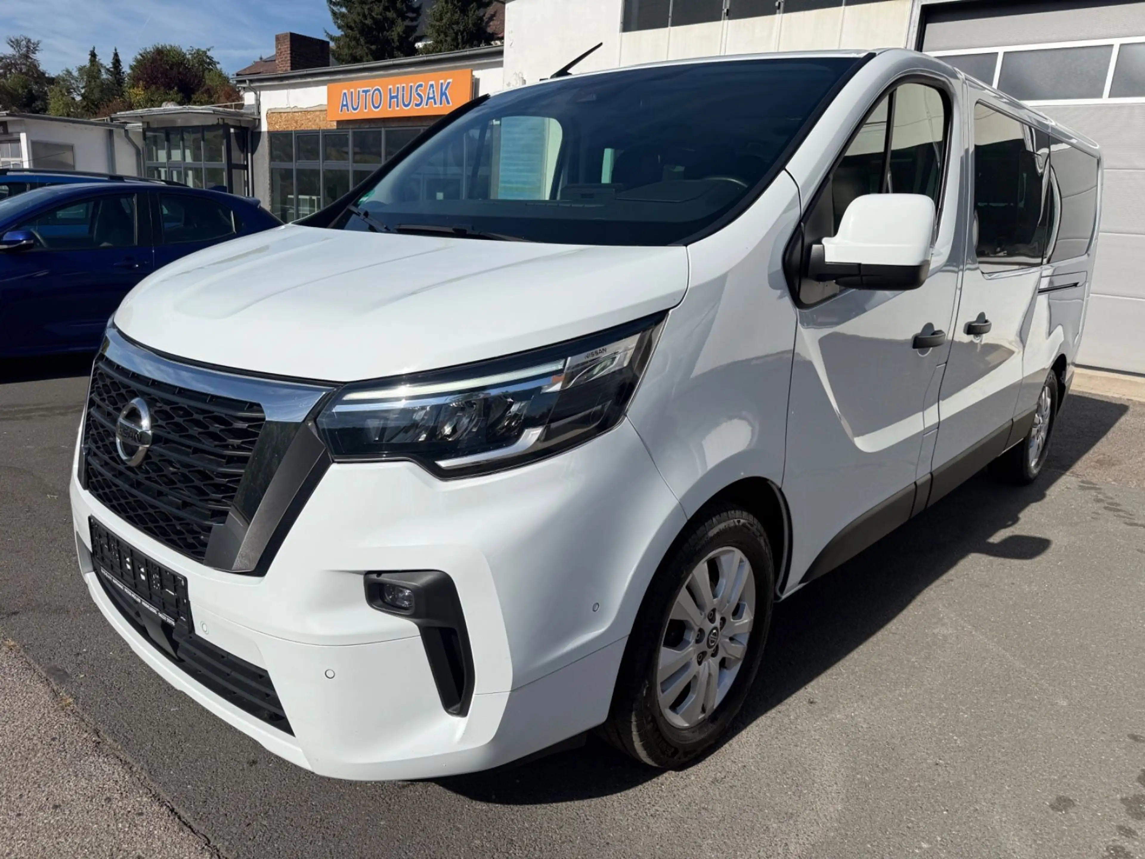 Nissan Primastar Kombi L2H1 3,0t Tekna LED RFK 9 Sitzer