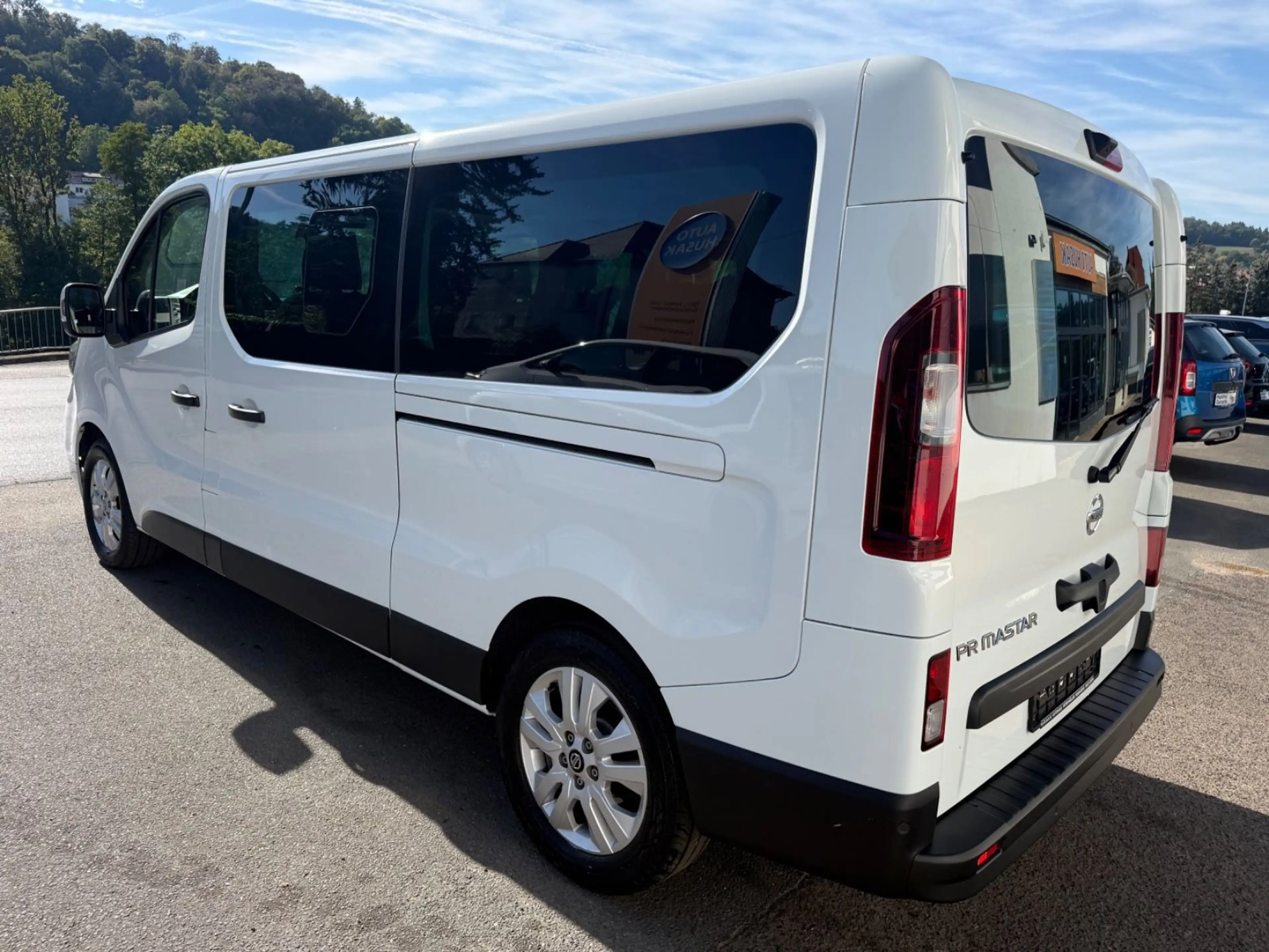 Nissan Primastar Kombi L2H1 3,0t Tekna LED RFK 9 Sitzer — photo 6