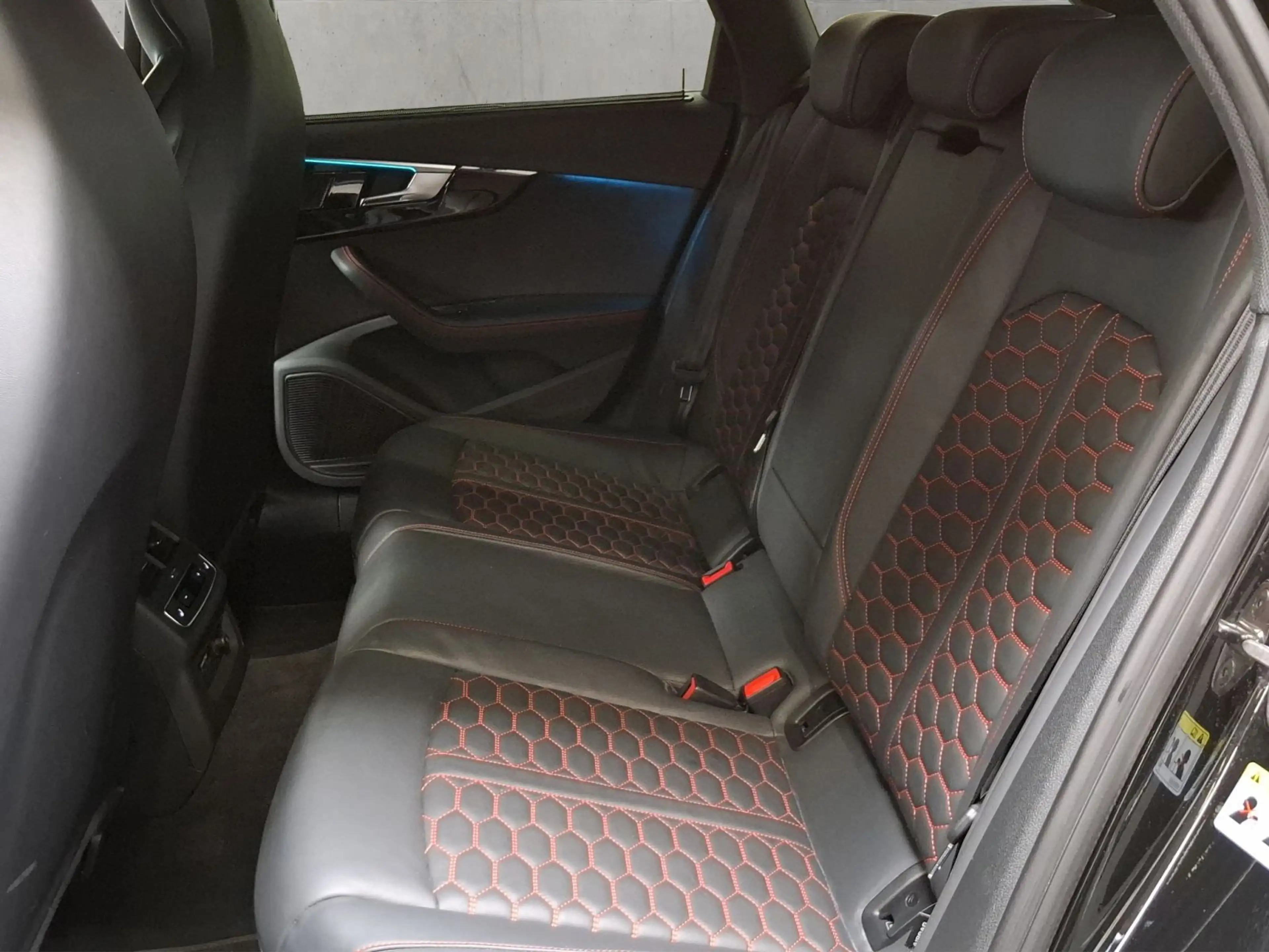 Audi RS4 4 331(450) kW(PS) tiptronic — photo 14