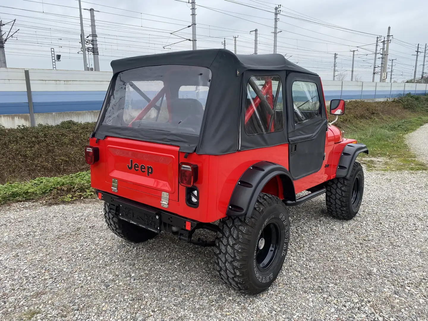 Jeep CJ-7 5,0 V8 Komplett Restauriert Historische Zulassung Red - 2