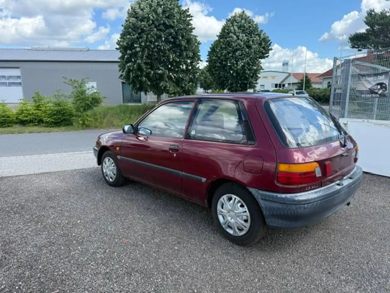 Toyota Starlet 1.3 XLi, foto 4