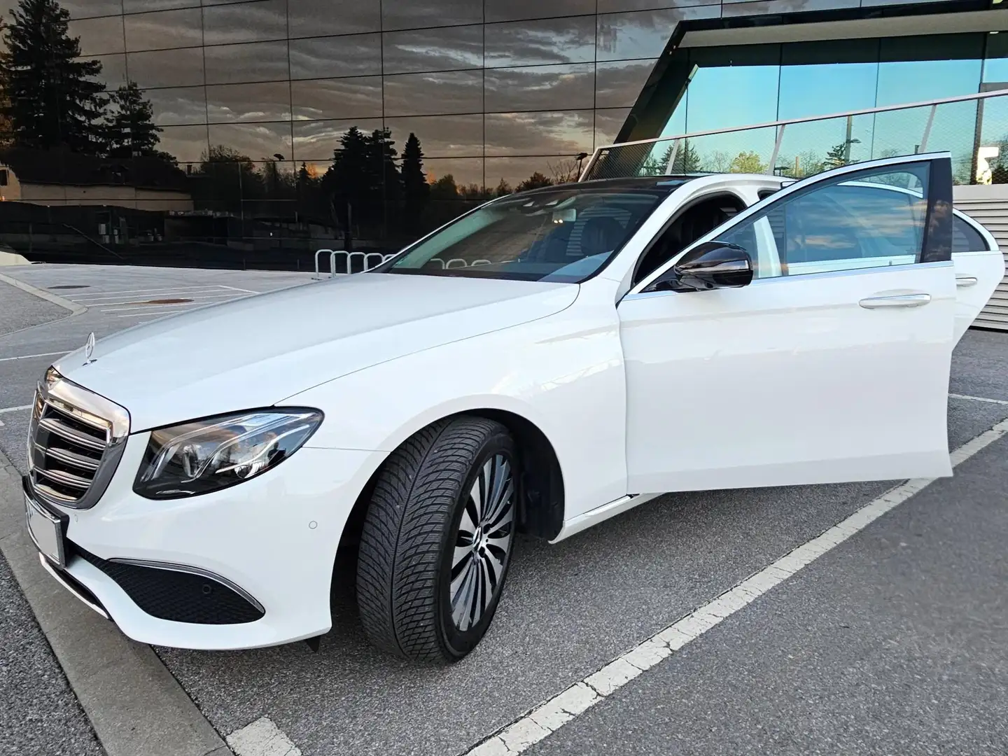 Mercedes-Benz E 350 E 350 d Exclusive Aut. Exclusive Weiß - 2
