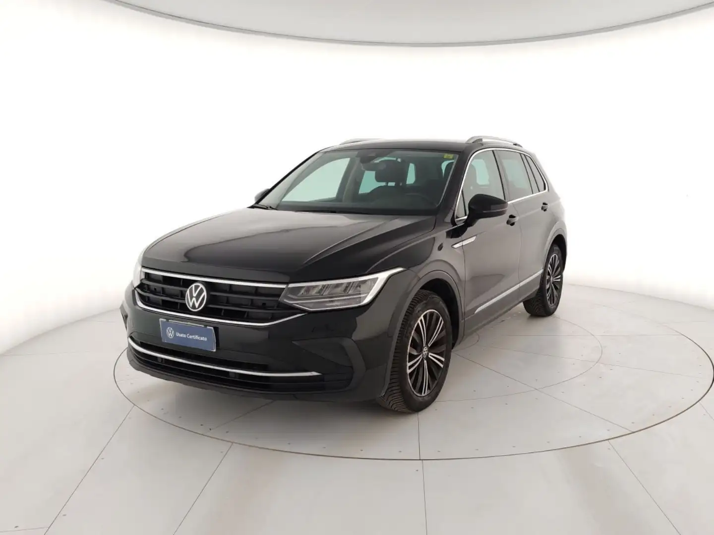 Volkswagen Tiguan 1.5 TSI ACT Life Schwarz - 1