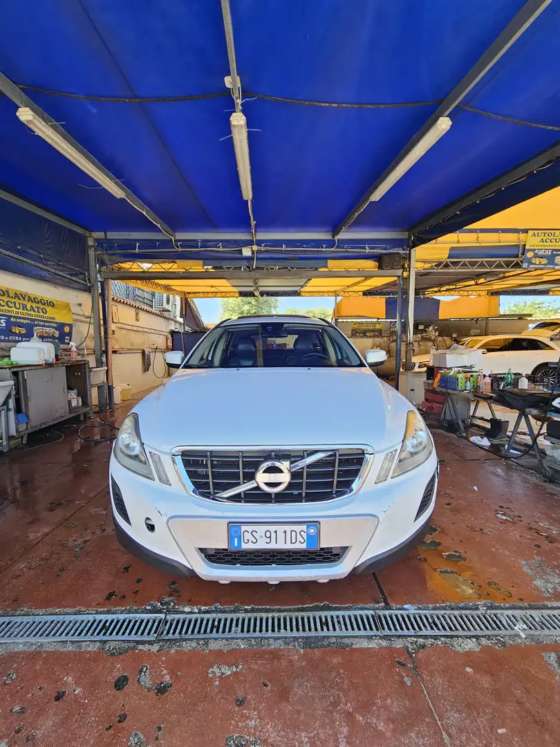 Volvo XC60 2.0 d4 (d3) Kinetic - 1