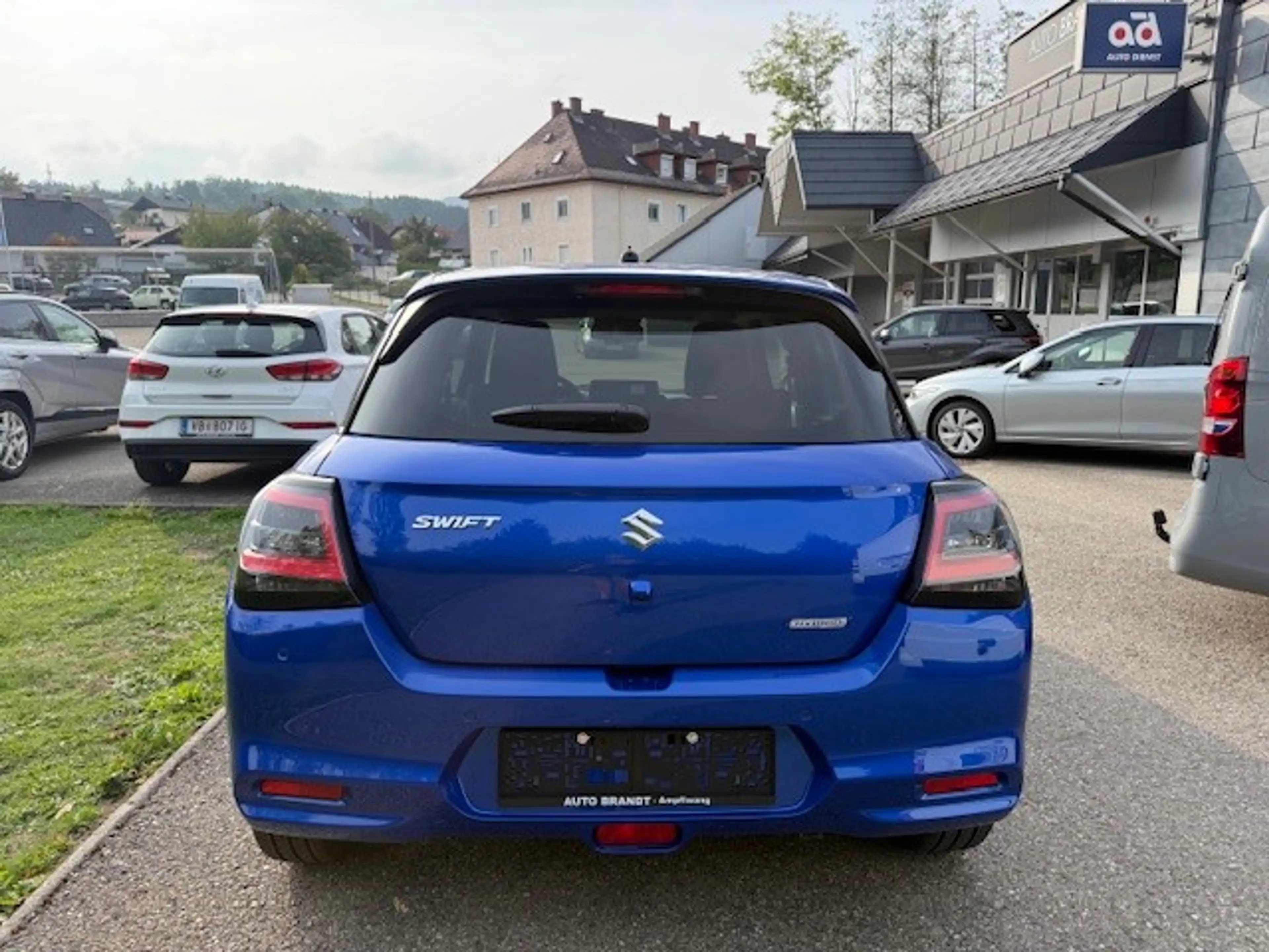 Suzuki Swift Swift 1,2 Hybrid Shine — photo 4