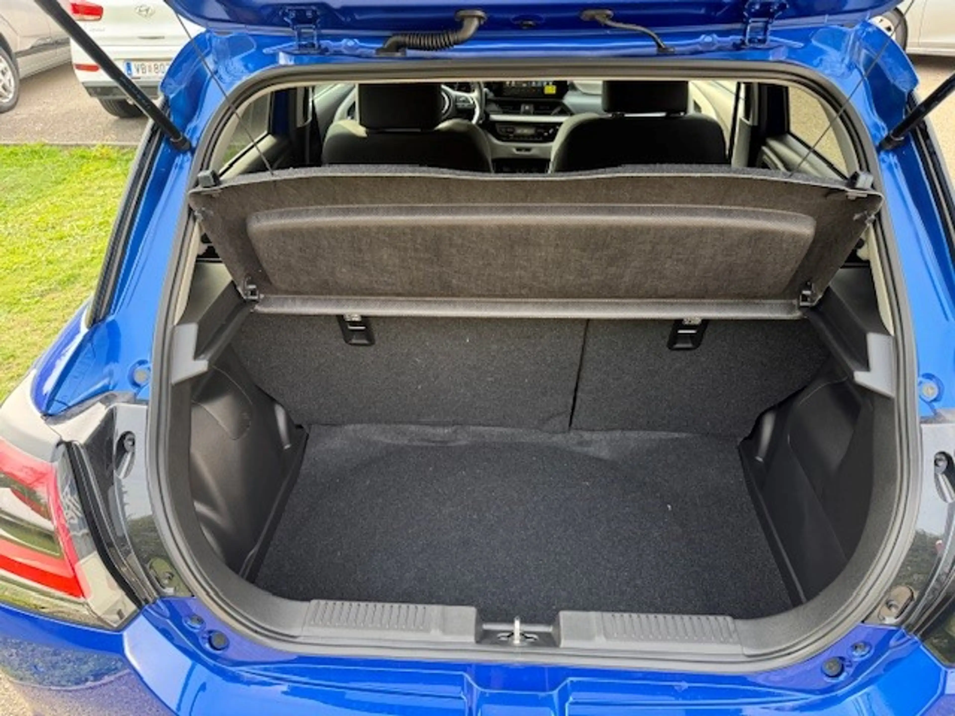 Suzuki Swift Swift 1,2 Hybrid Shine — photo 11