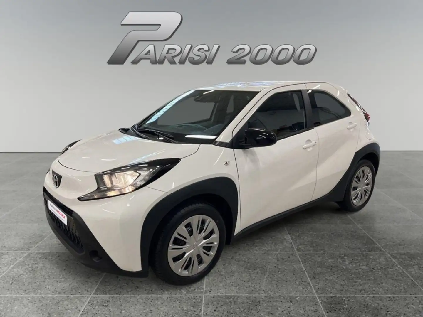 Toyota Aygo X 1.0 VVT-i 72CV 5 porte Active *PROMO PARISI GROUP* Bianco - 1