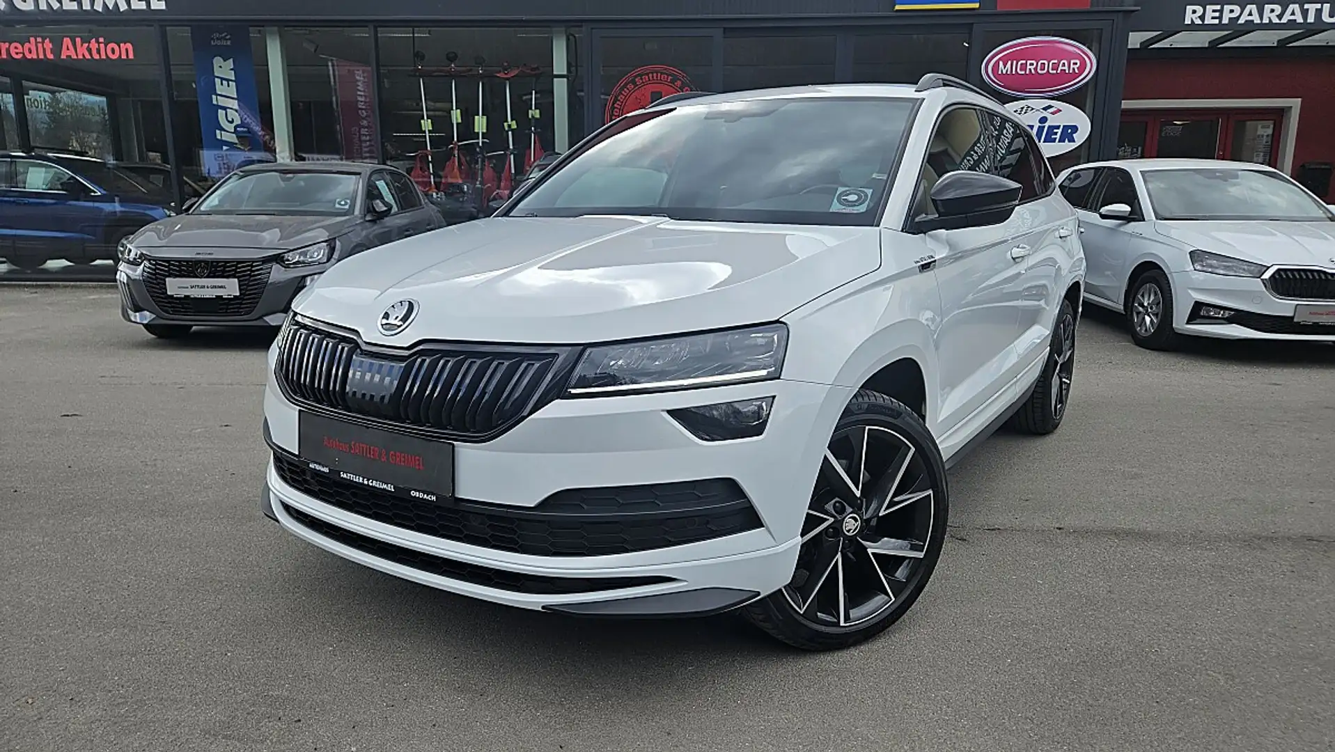 Skoda Karoq 2,0 TDI 4x4 DSG Sportline Weiß - 1
