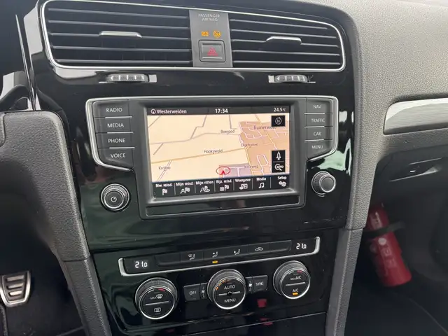 Volkswagen Golf view 8