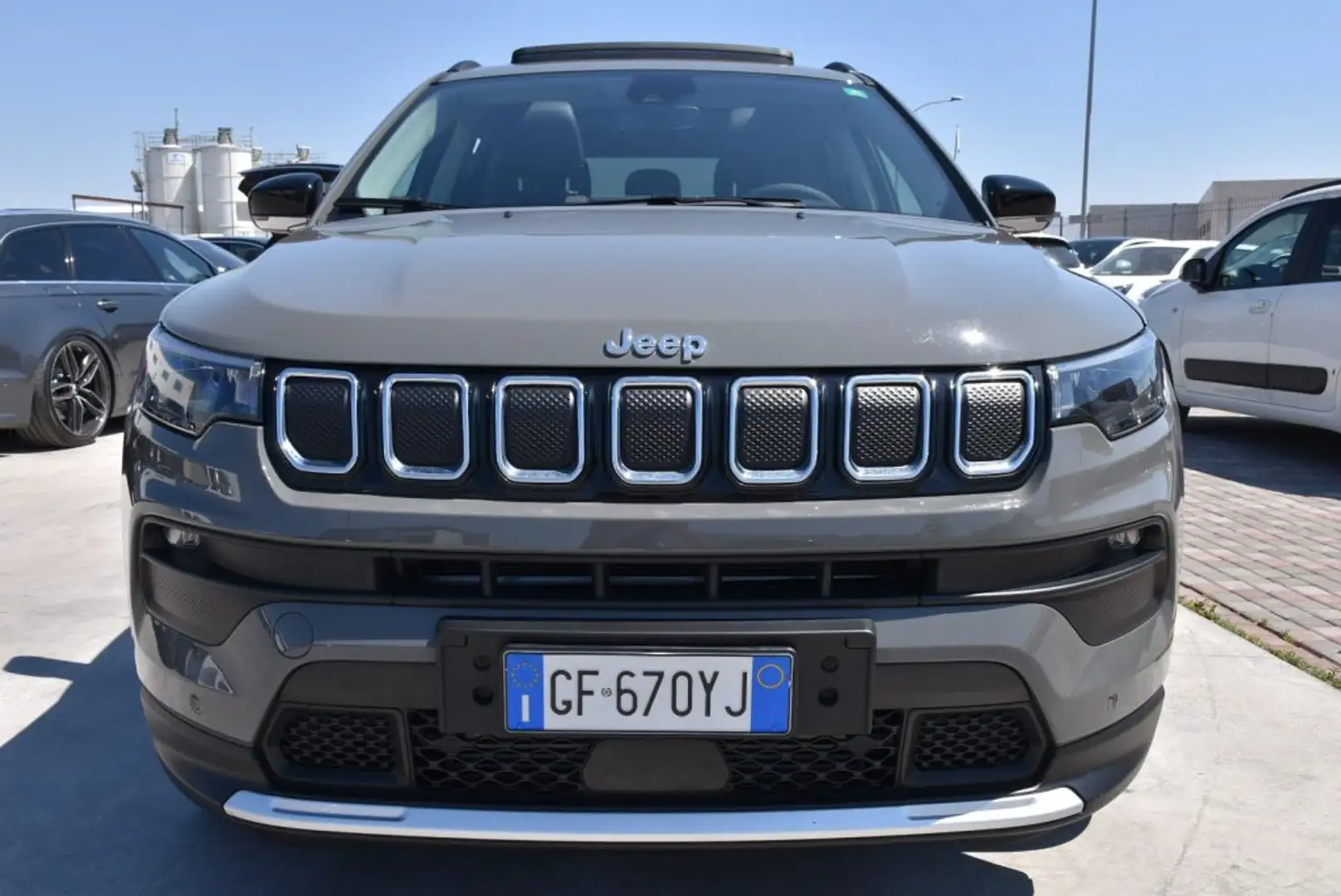 Jeep Compass 1.6 Multijet II 2WD Limited *TETTUCCIO* Gris - 2