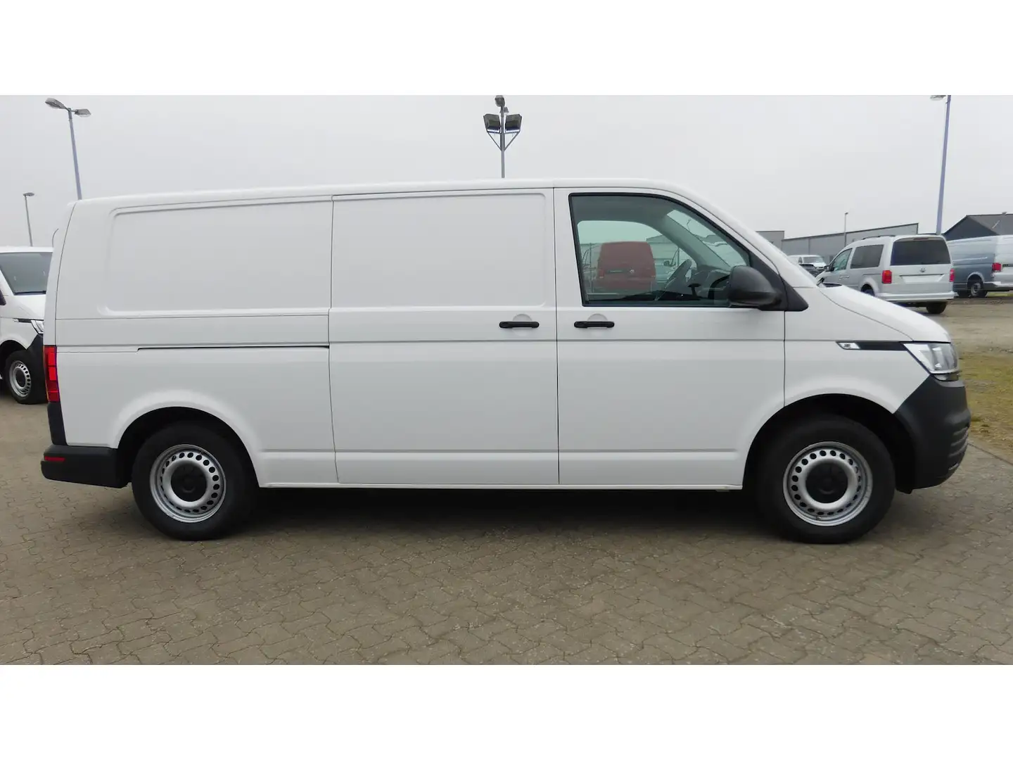Volkswagen T6.1 Transporter Abt e- Lang 1-Gang Klima Navi Weiß - 2
