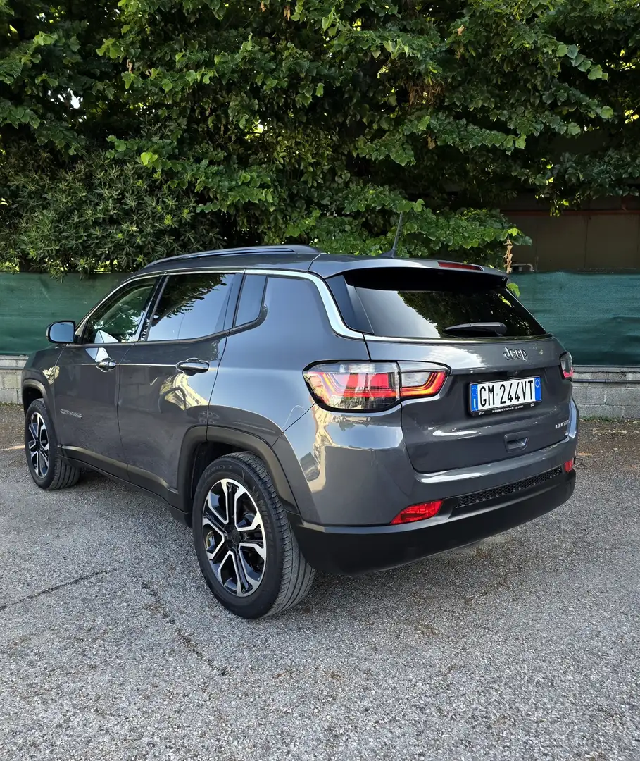 Jeep Compass 1.6 mjt Limited 130cv Grijs - 2