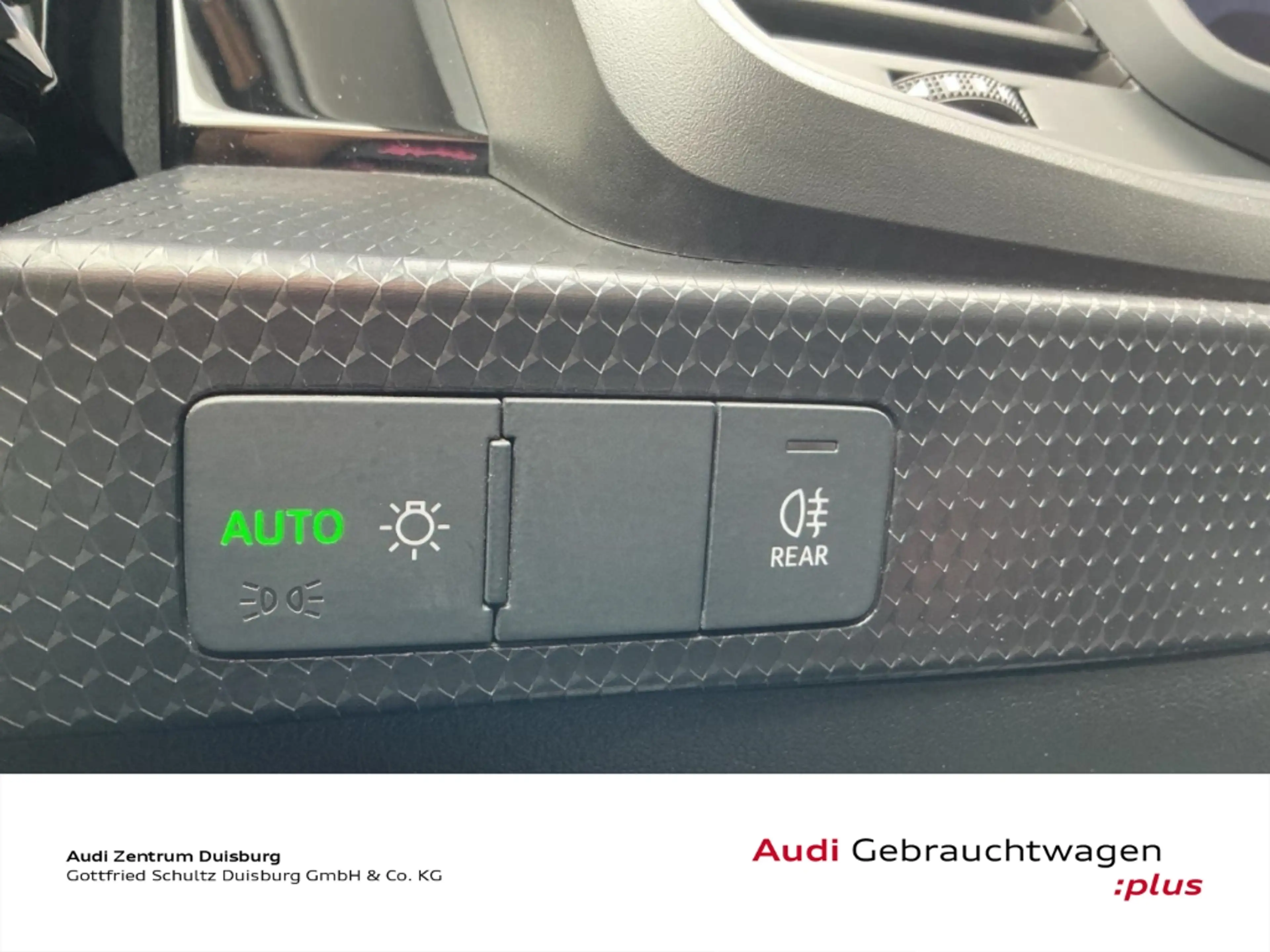 Audi A1 Sportback 30 TFSI advanced — photo 13