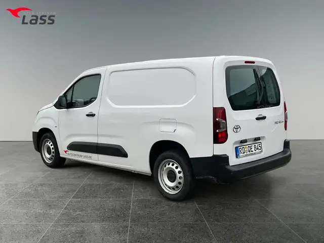 Toyota Proace City view 4