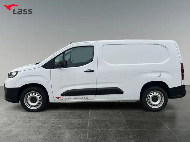 Toyota Proace City view 3