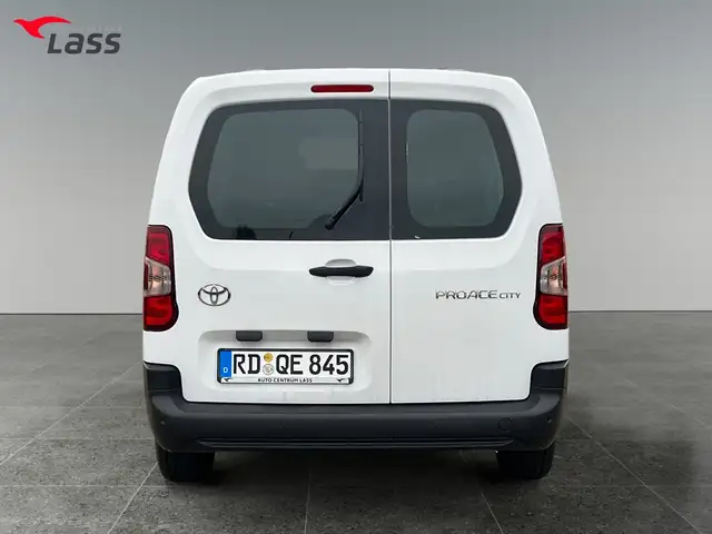 Toyota Proace City view 5