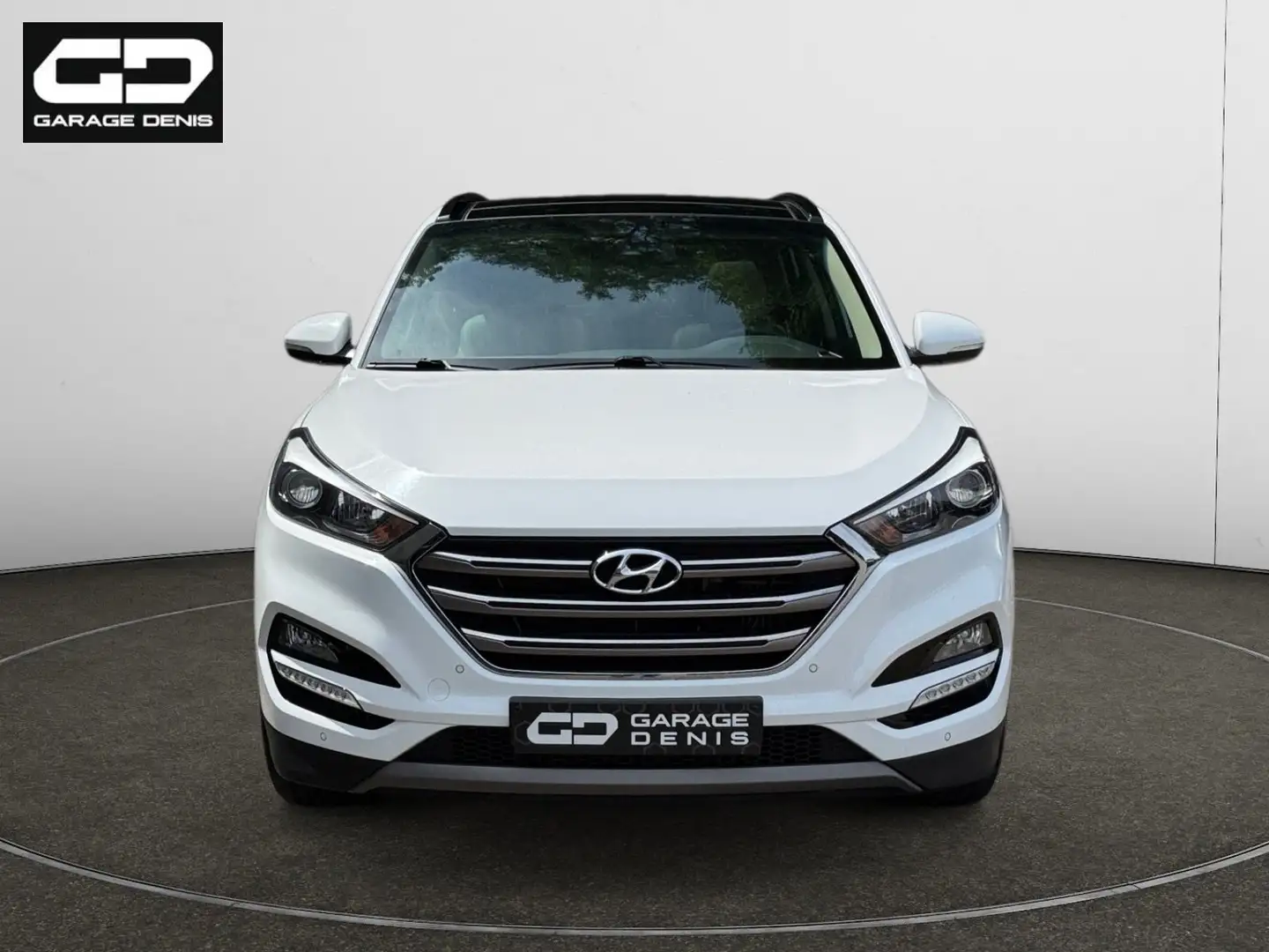 Hyundai TUCSON 1.7 CRDi D Premium *GPS*TOIT-PANO*LED*GARANTIE* Wit - 2