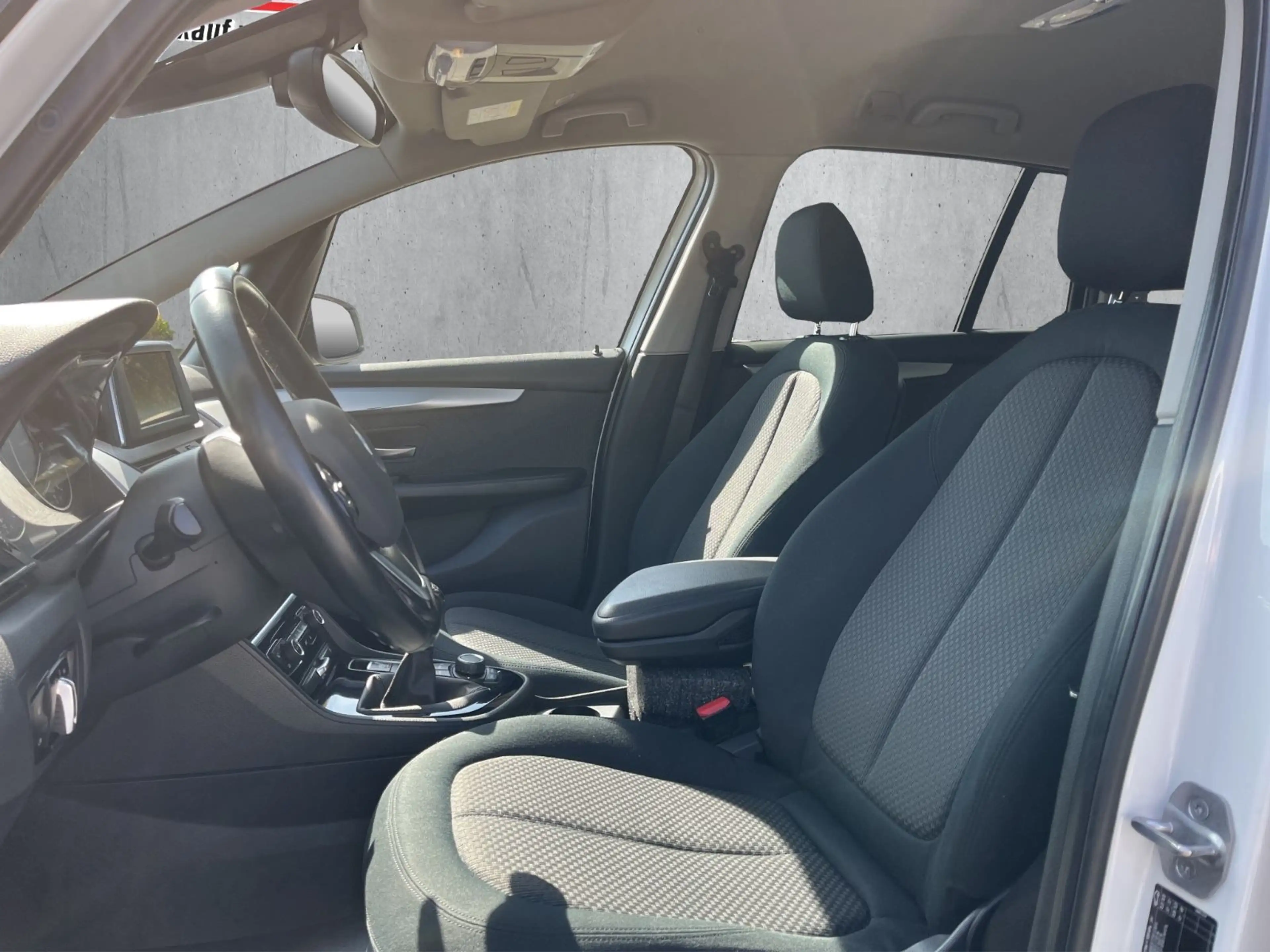 BMW 216 i Gran Tourer Advantage PDC/KLIMAA/7-SITZER — photo 11