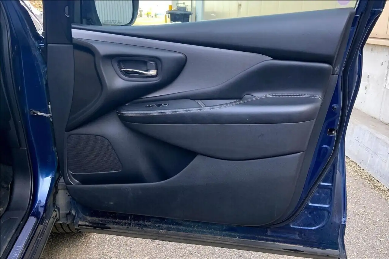 Nissan Murano снимка Nissan Murano