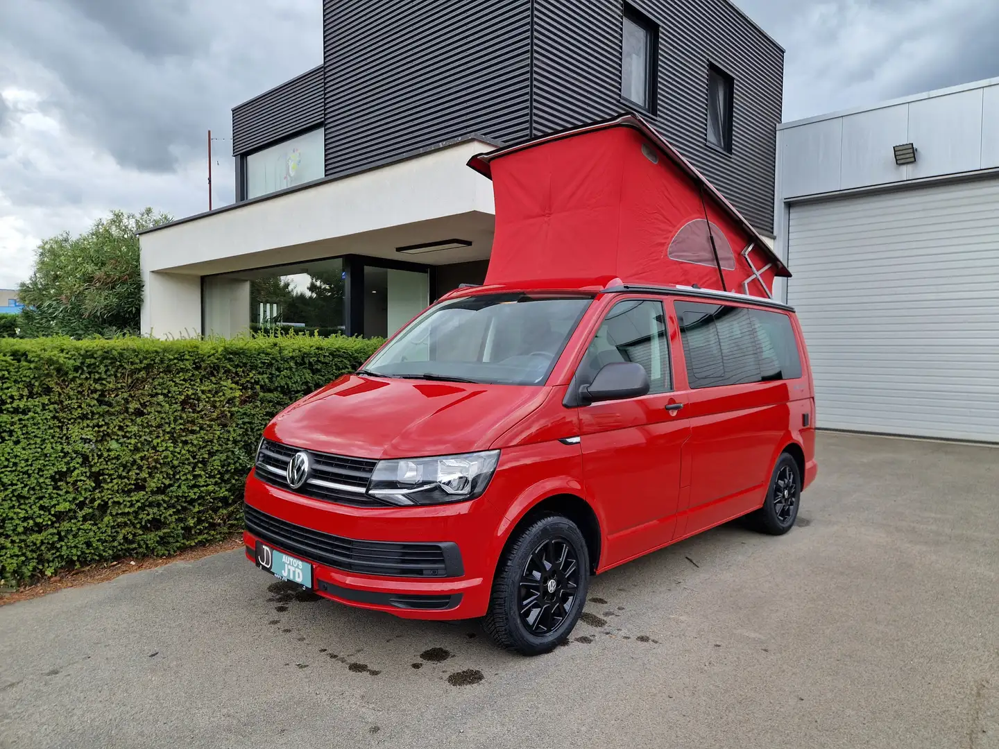 Volkswagen T6 California Beach *CAMPER* 150Pk DSG 6-zitplaatsen Luifel Rouge - 1