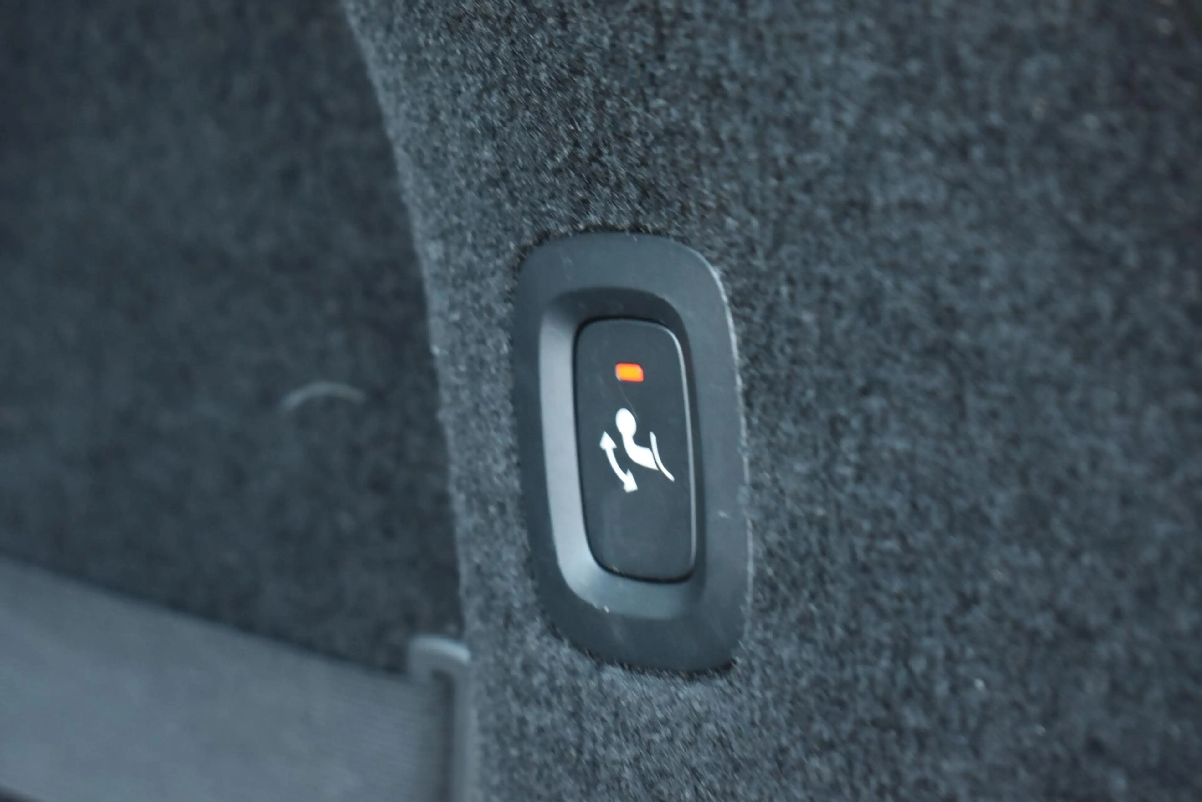 Volvo V90 2.0 T6 Plug-in hybrid AWD Ultimate Bright — photo 14