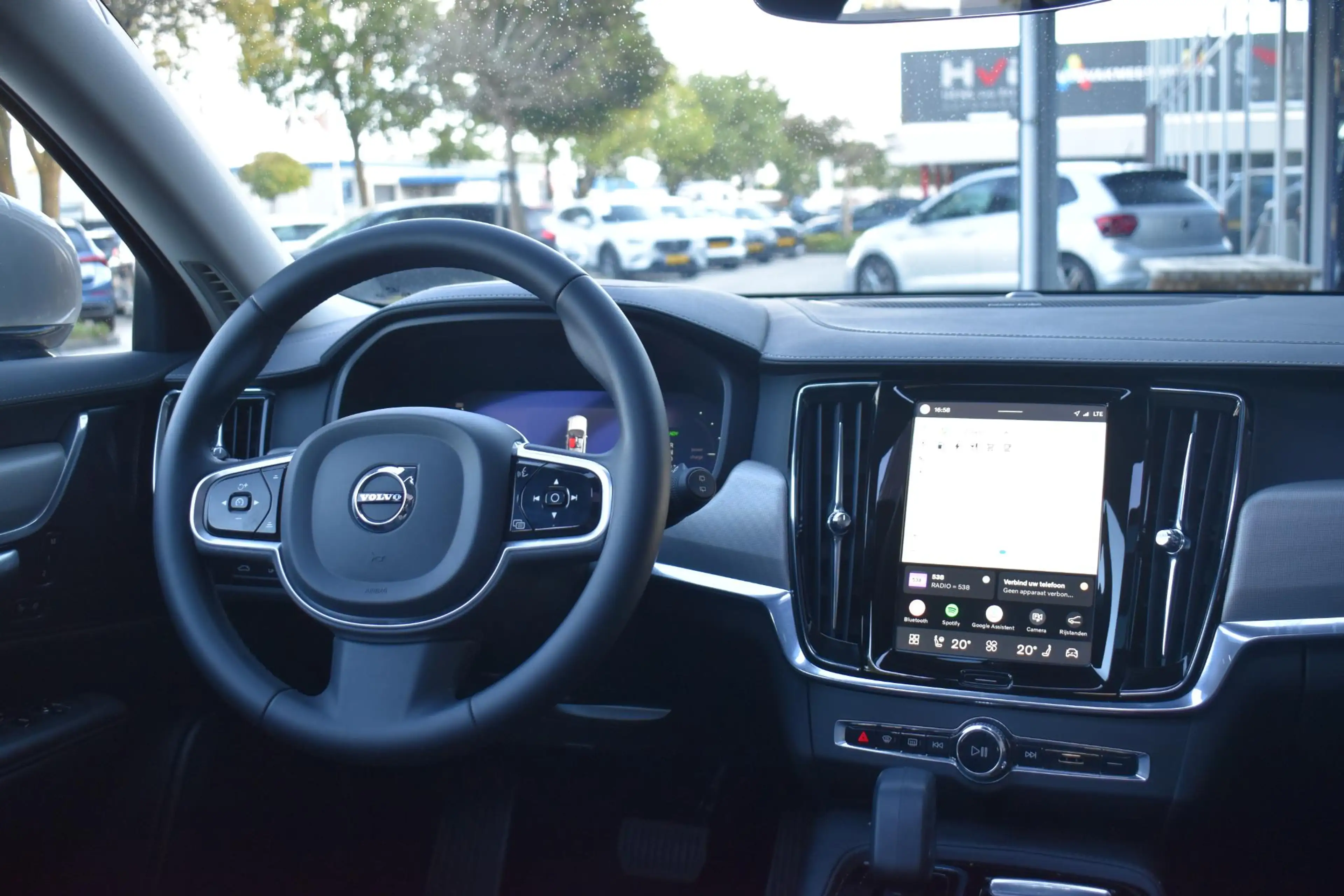 Volvo V90 2.0 T6 Plug-in hybrid AWD Ultimate Bright — photo 21