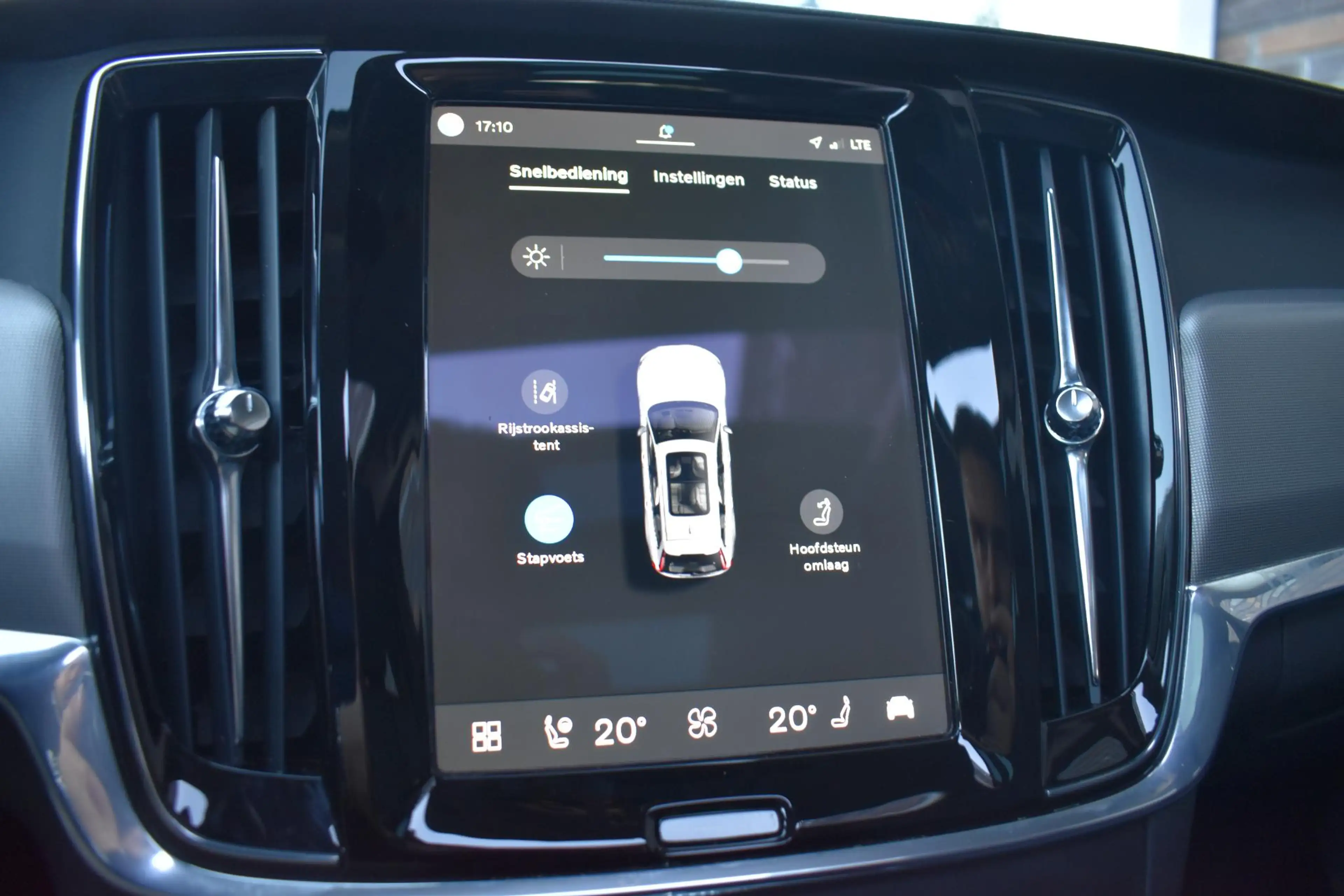Volvo V90 2.0 T6 Plug-in hybrid AWD Ultimate Bright — photo 34