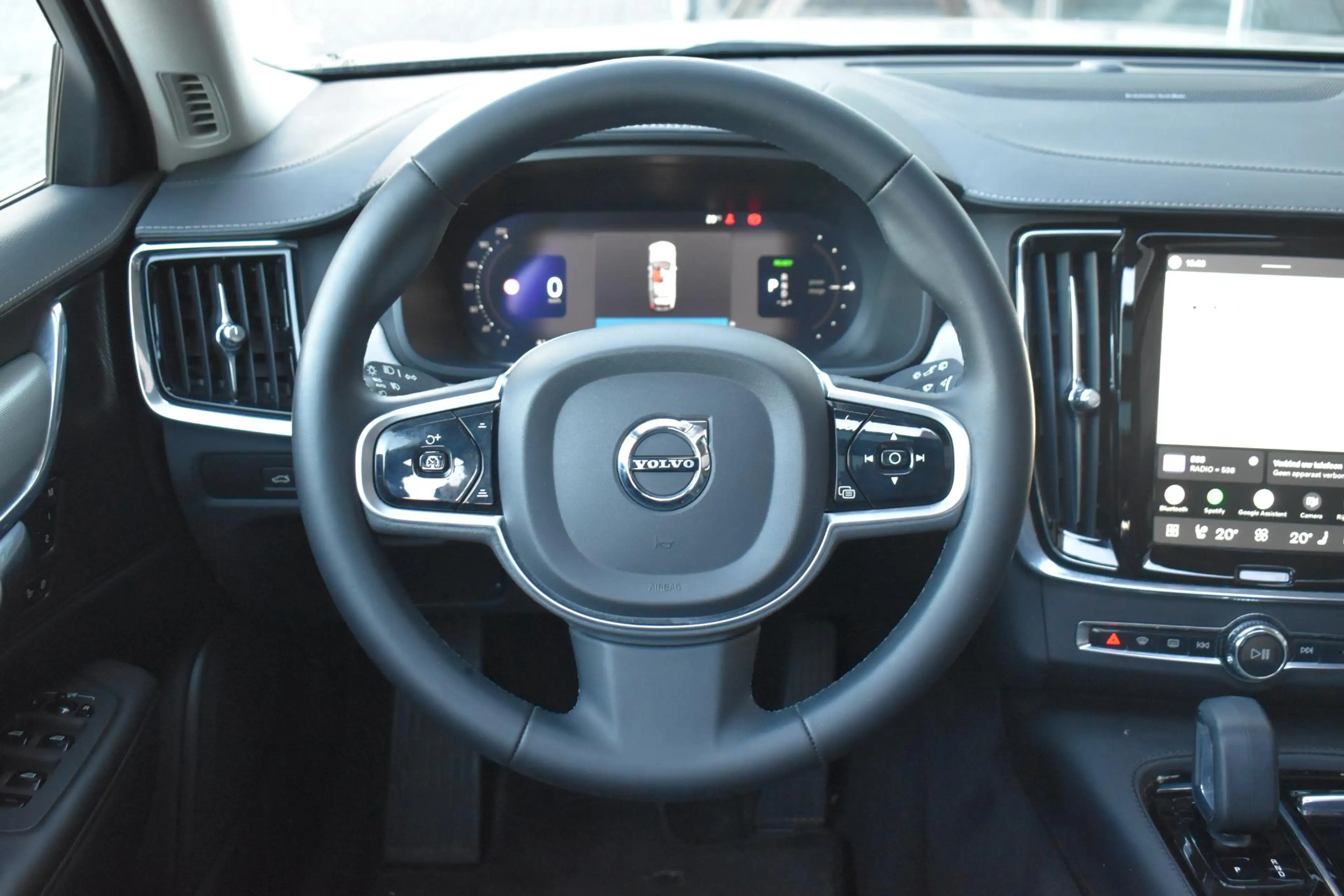 Volvo V90 2.0 T6 Plug-in hybrid AWD Ultimate Bright — photo 22