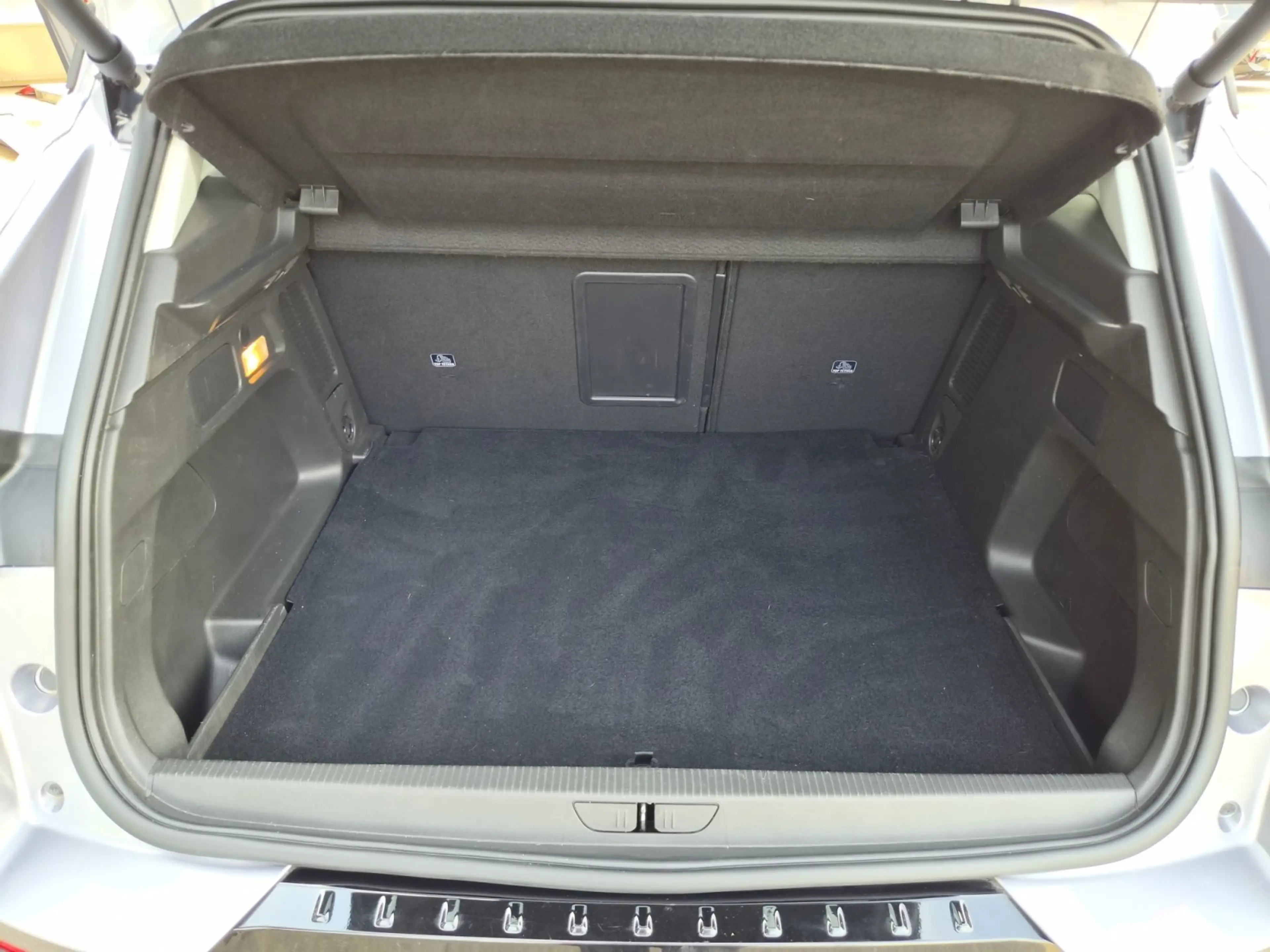 Opel Grandland 1.2 GS Line LED+Navi+SHZ+360+LM+AHK — photo 14