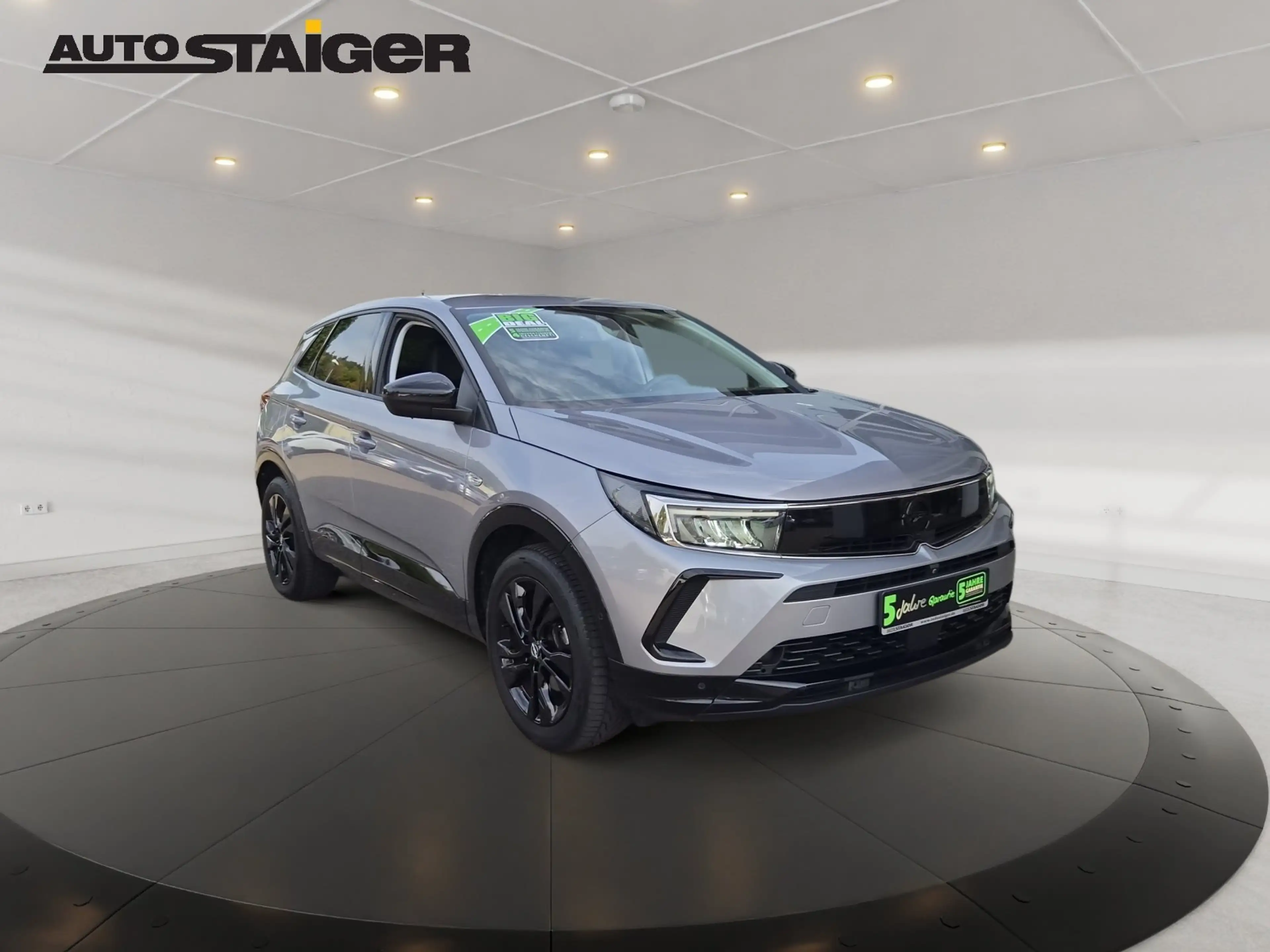 Opel Grandland 1.2 GS Line LED+Navi+SHZ+360+LM+AHK — photo 4