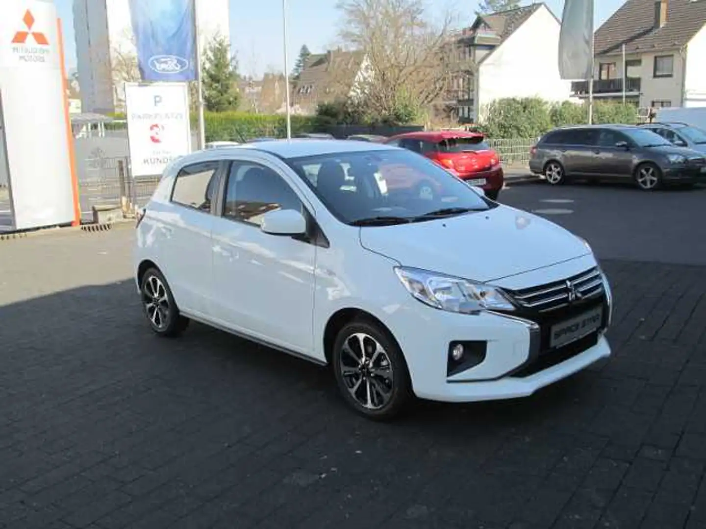 Mitsubishi Space Star Select+ 1.2 MIVEC ClearTec 5-Gang Weiß - 1