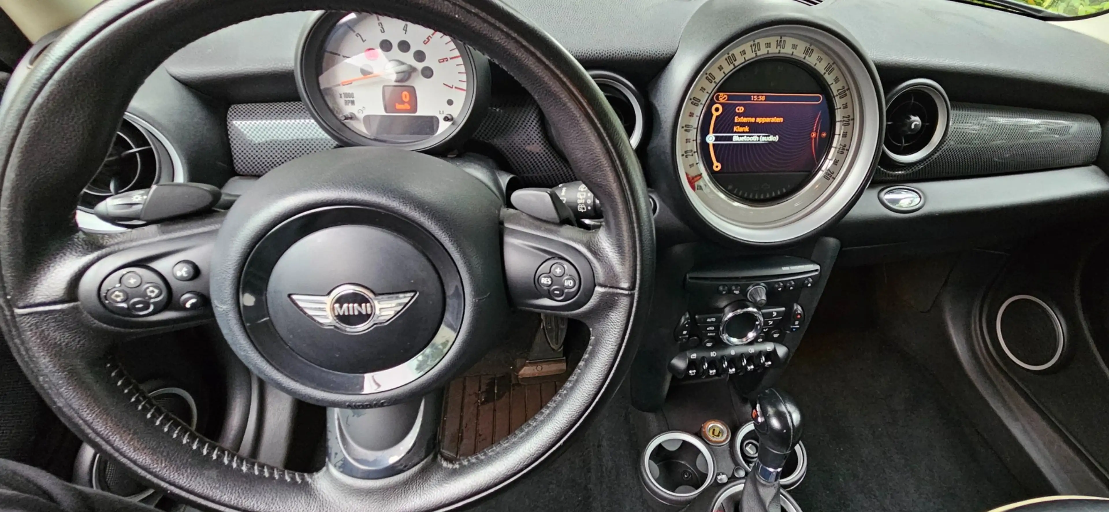 MINI Cooper SD Clubman XENON/SPORT LEDER/KEYLES ENTRY/NAVI/CRUISECNTRL/ — photo 12