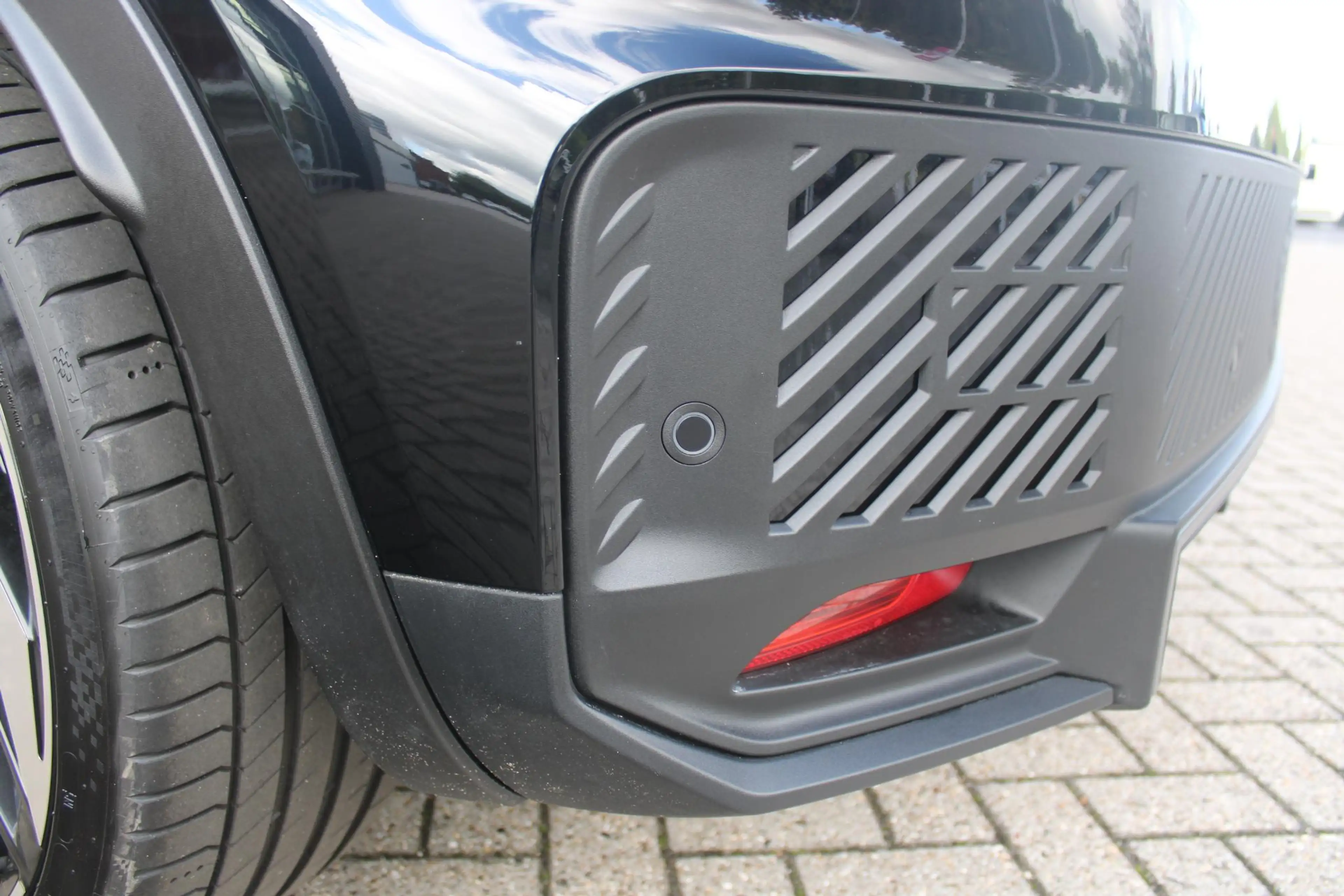 Abarth 600e Abarth Turismo 240PK 54 kWh | "TORSEN" MECHANISCH — photo 24