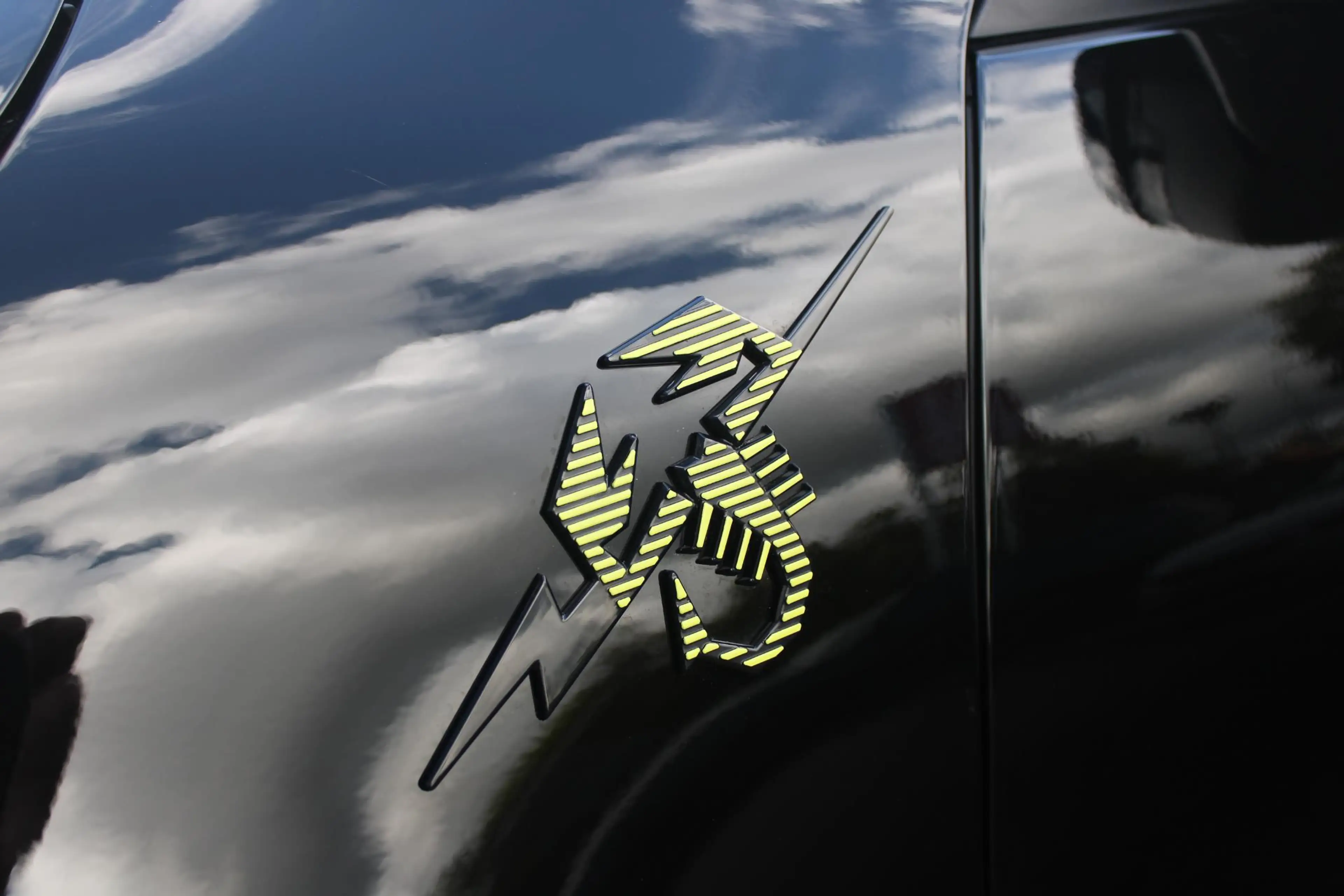 Abarth 600e Abarth Turismo 240PK 54 kWh | "TORSEN" MECHANISCH — photo 26