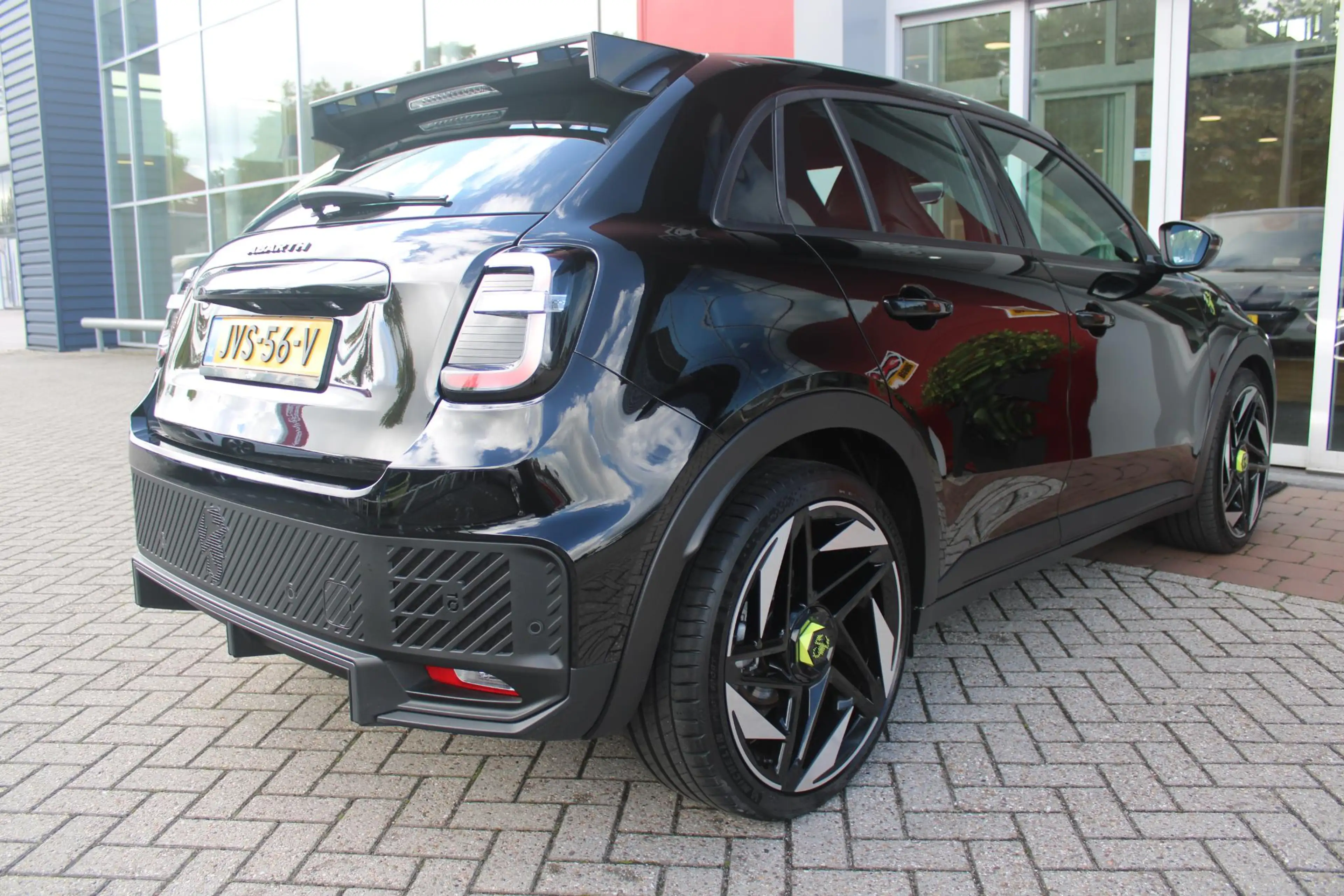 Abarth 600e Abarth Turismo 240PK 54 kWh | "TORSEN" MECHANISCH — photo 21