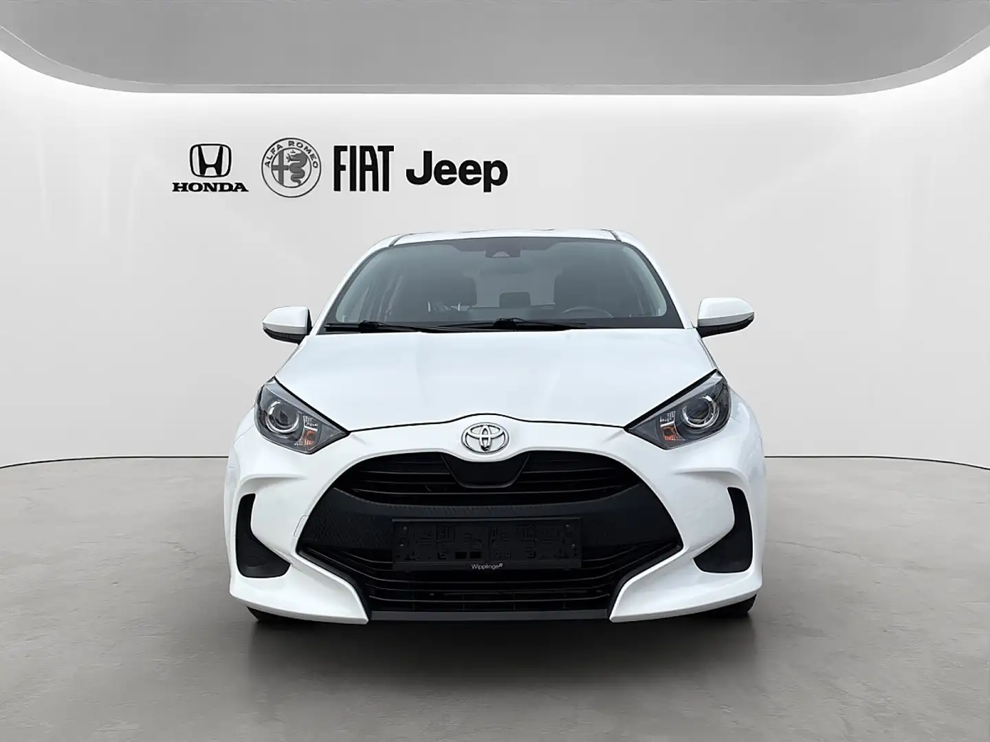 Toyota Yaris 1,5 VVT-ie Active Weiß - 2