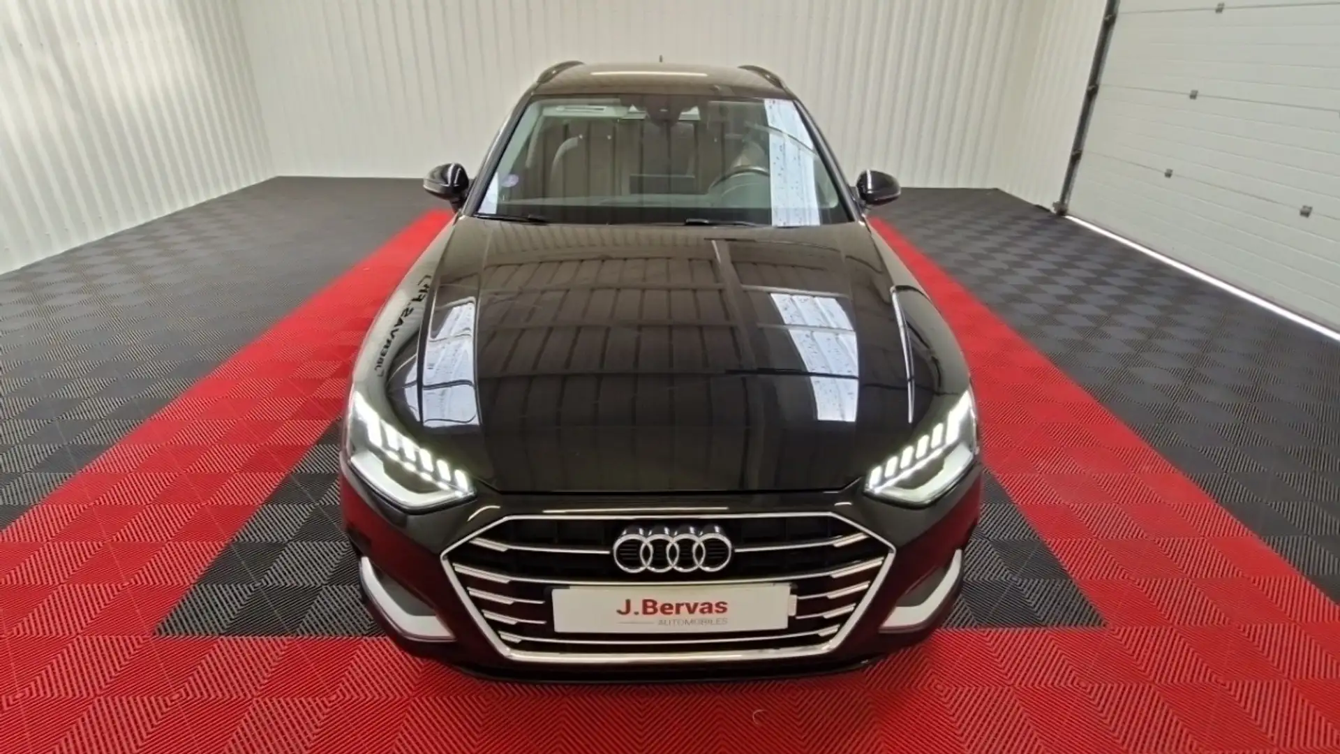 Audi A4 35 TFSI 150 S tronic Business line Noir - 2