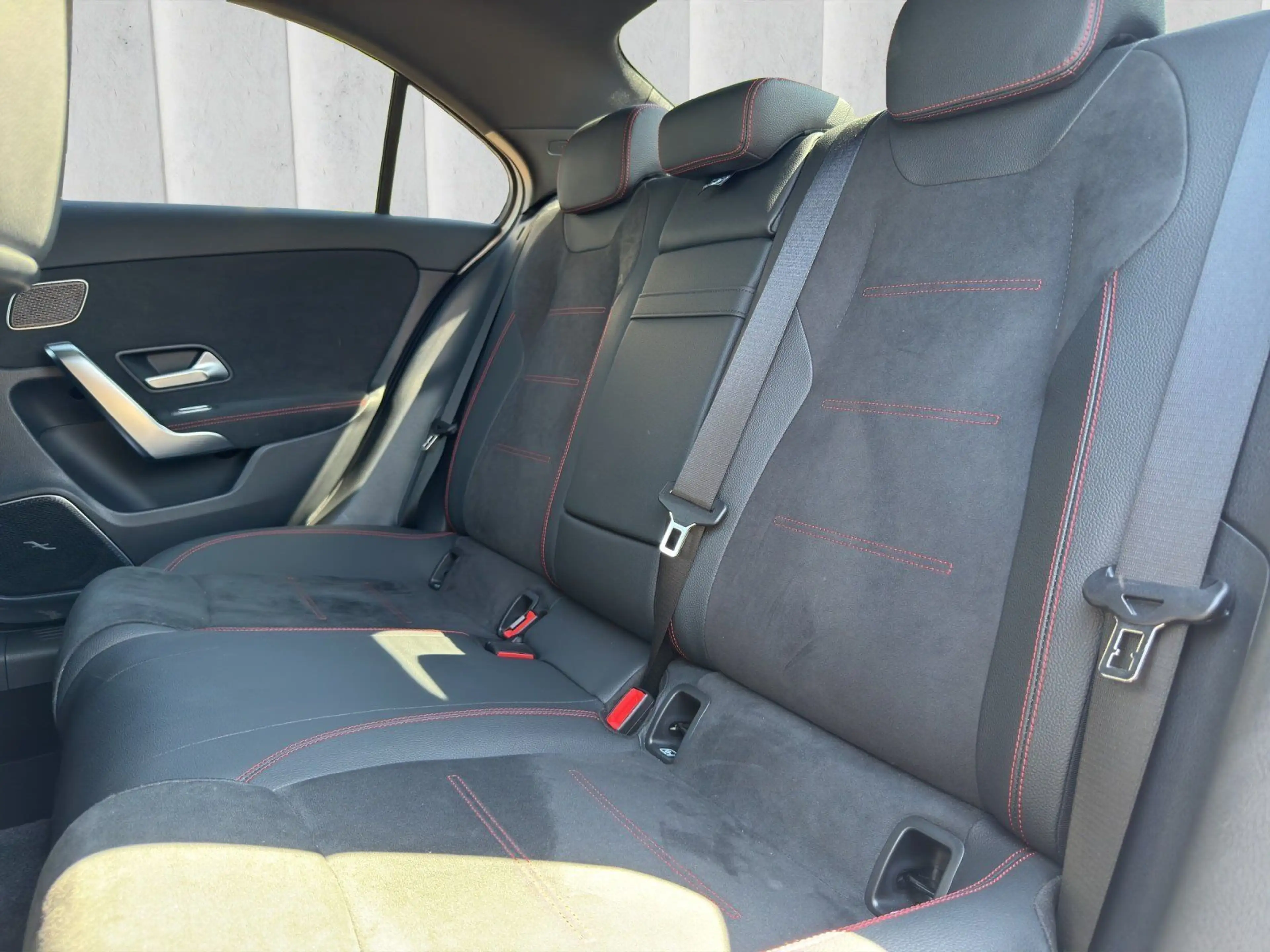 Mercedes-Benz A 220 d Lim. AMG Premium Night Pano Burm Sthg 19 — photo 13