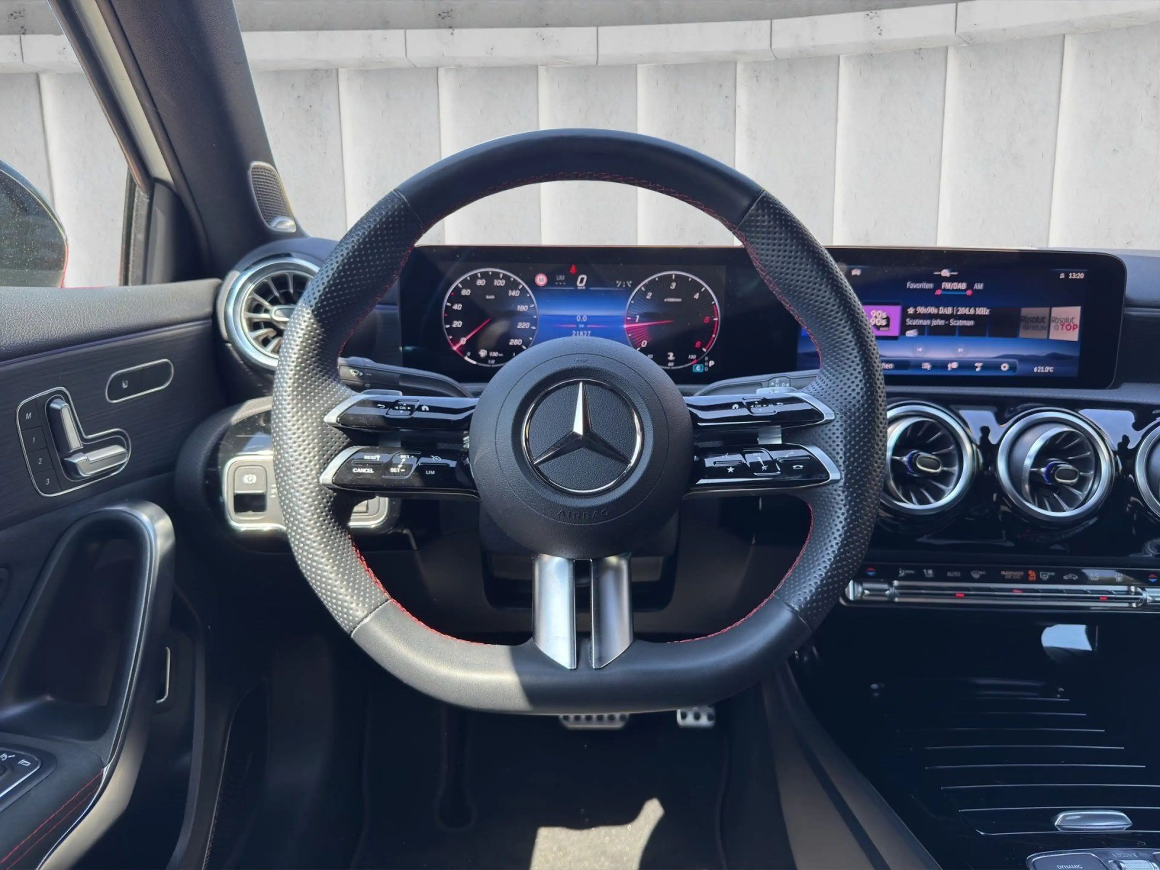 Mercedes-Benz A 220 d Lim. AMG Premium Night Pano Burm Sthg 19 — photo 10