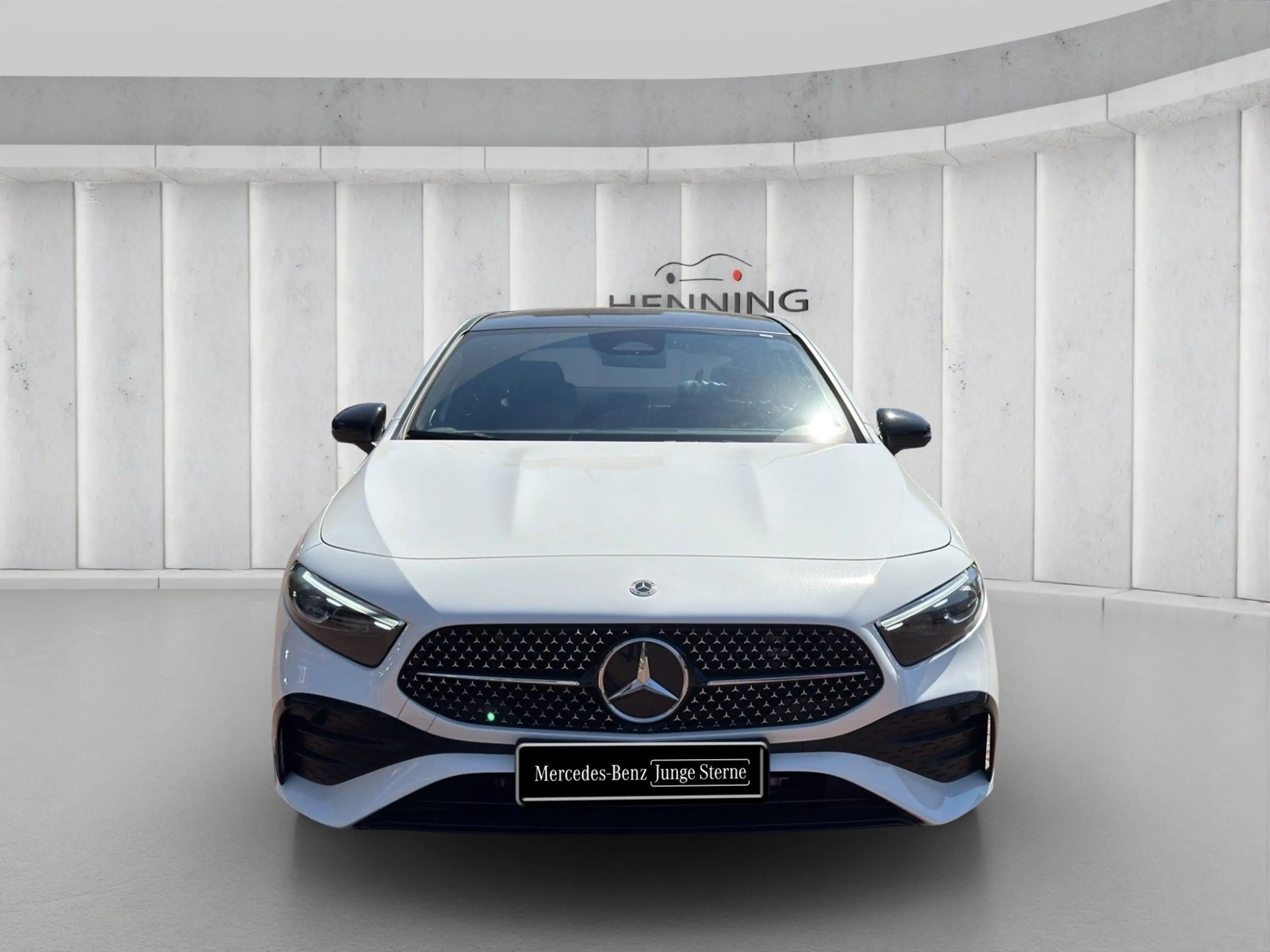 Mercedes-Benz A 220 d Lim. AMG Premium Night Pano Burm Sthg 19 — photo 8