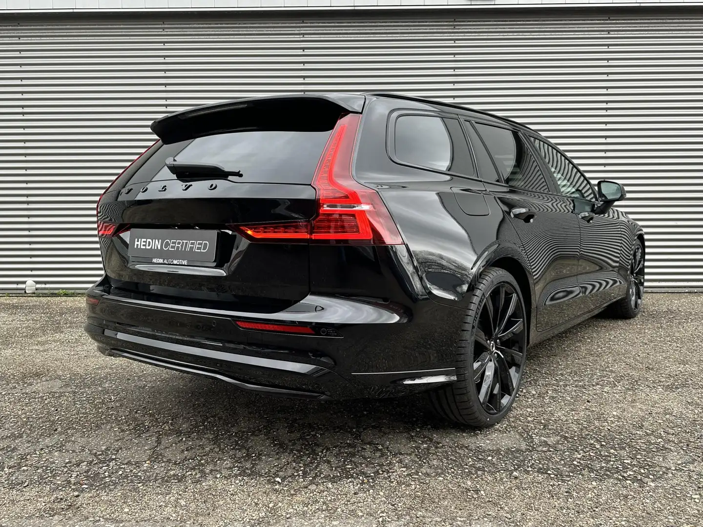 Volvo V60 2.0 B4 Plus Dark | Black Edition | Direct leverbaa Чорний - 2